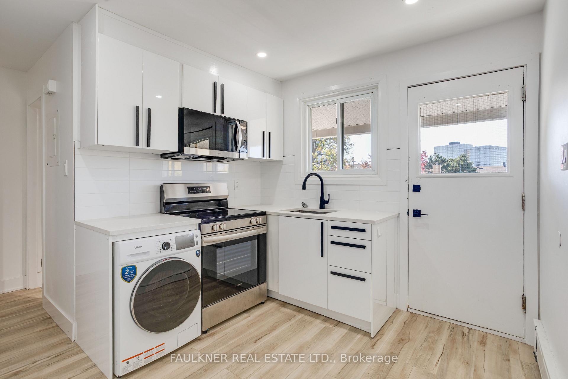 Photo 10 of Unit 6, 310 Cyr Avenue, Ottawa, Vanier — HOMEH