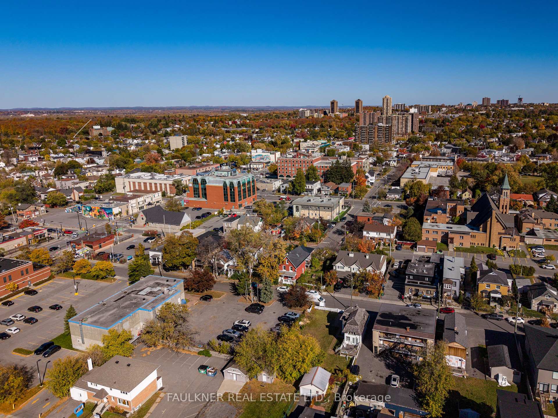 Photo 21 of Unit 6, 310 Cyr Avenue, Ottawa, Vanier — HOMEH