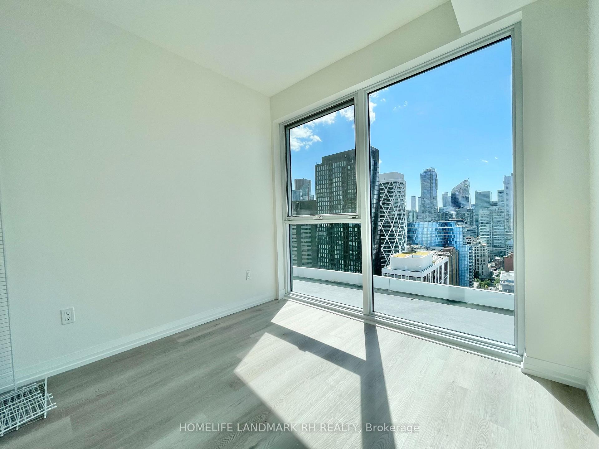 Photo 5 of Unit 2706, 280 Dundas Street W, Toronto, Kensington-Chinatown — HOMEH