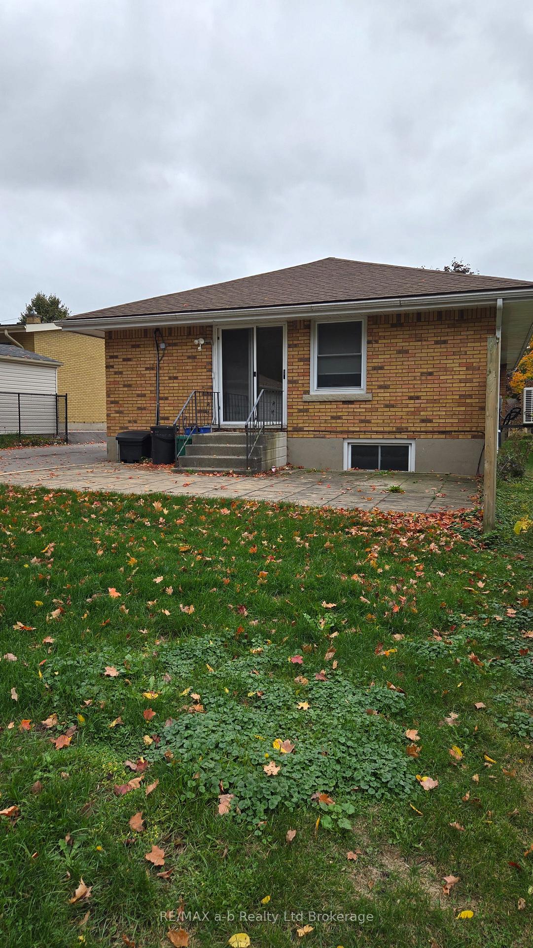 Photo 9 of 361 Vincent Street, Woodstock, Woodstock - North — HOMEH