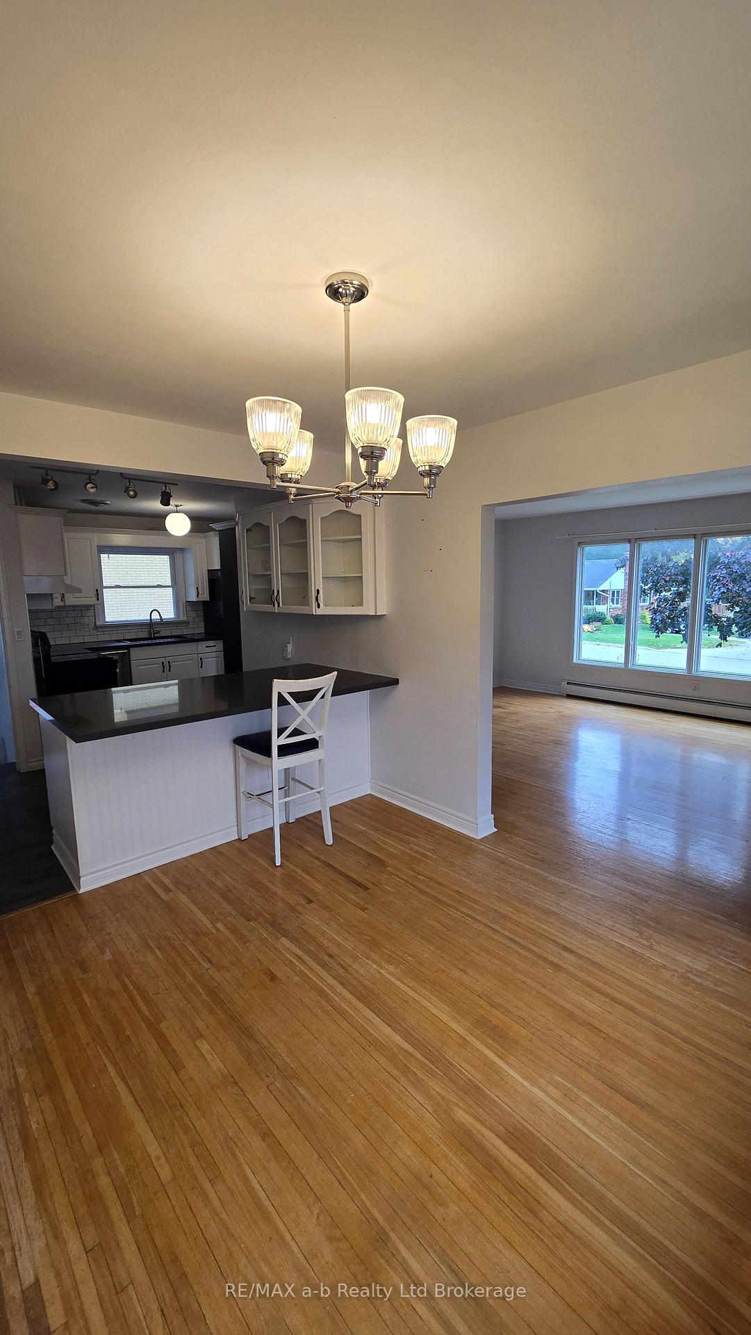 Photo 19 of 361 Vincent Street, Woodstock, Woodstock - North — HOMEH
