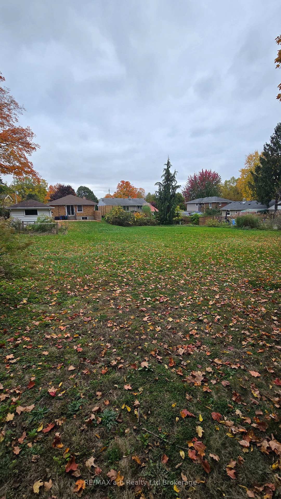 Photo 16 of 361 Vincent Street, Woodstock, Woodstock - North — HOMEH