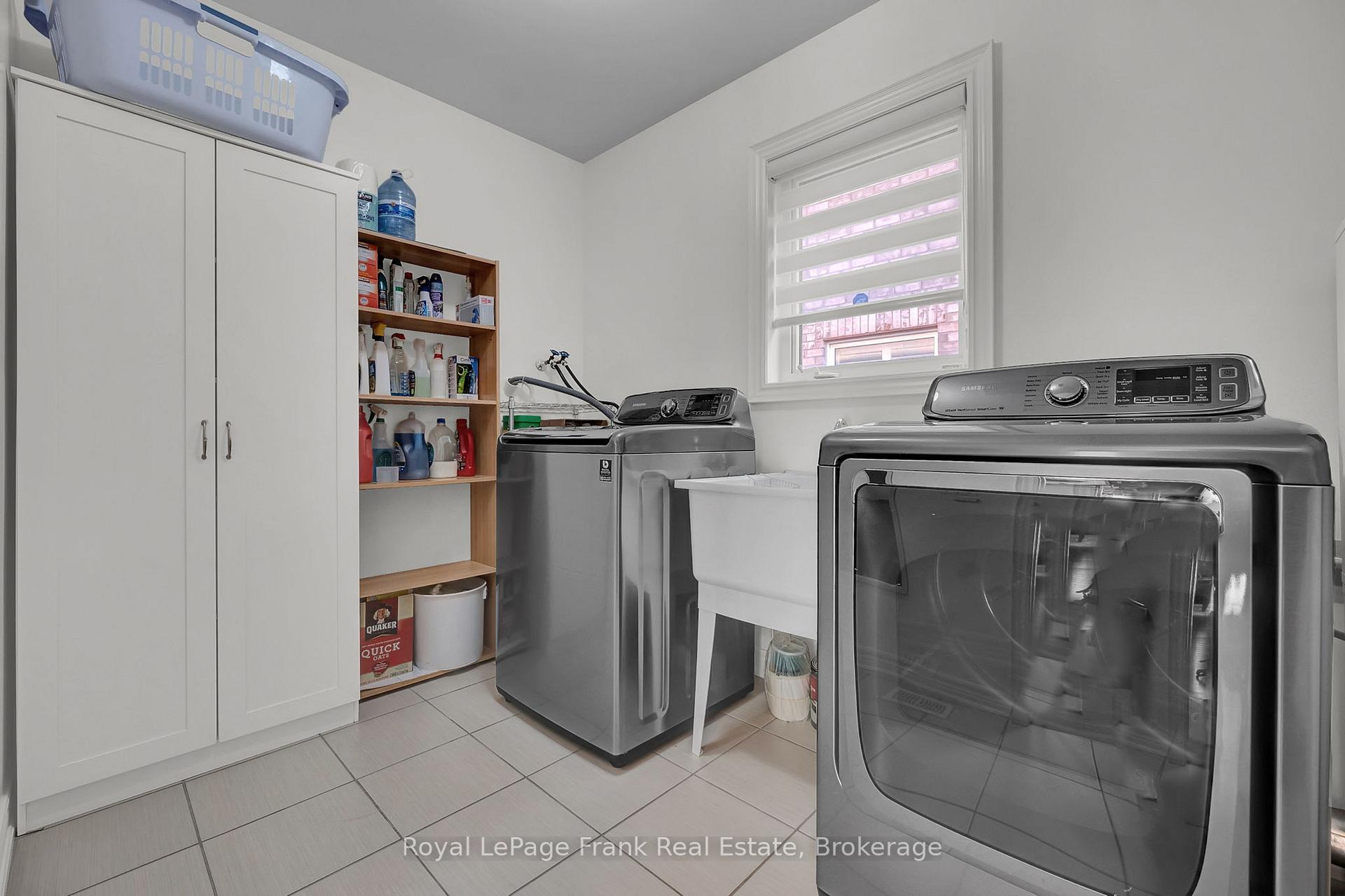 Photo 14 of 1523 Dunedin Crescent, Oshawa, Taunton — HOMEH