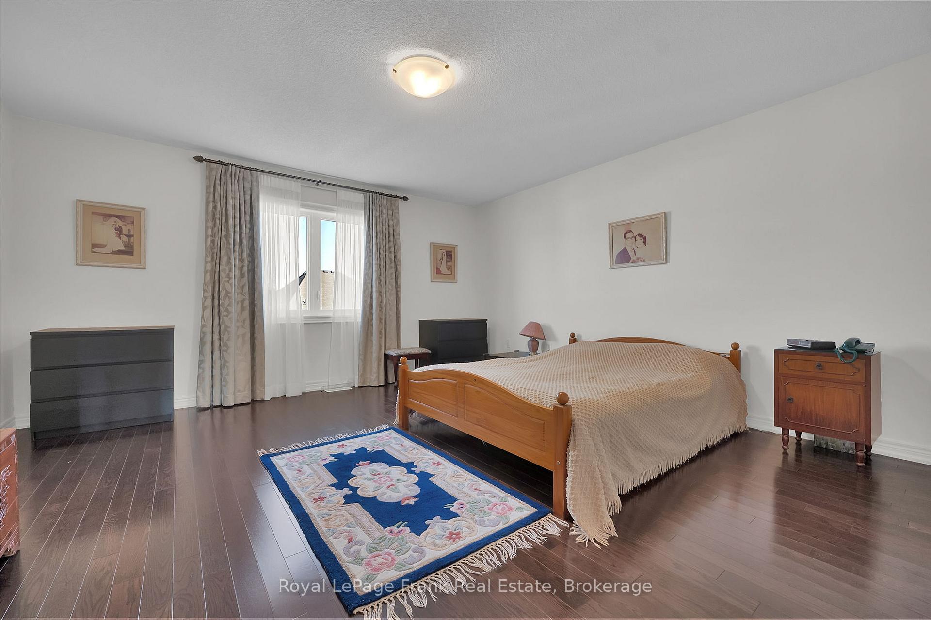 Photo 16 of 1523 Dunedin Crescent, Oshawa, Taunton — HOMEH