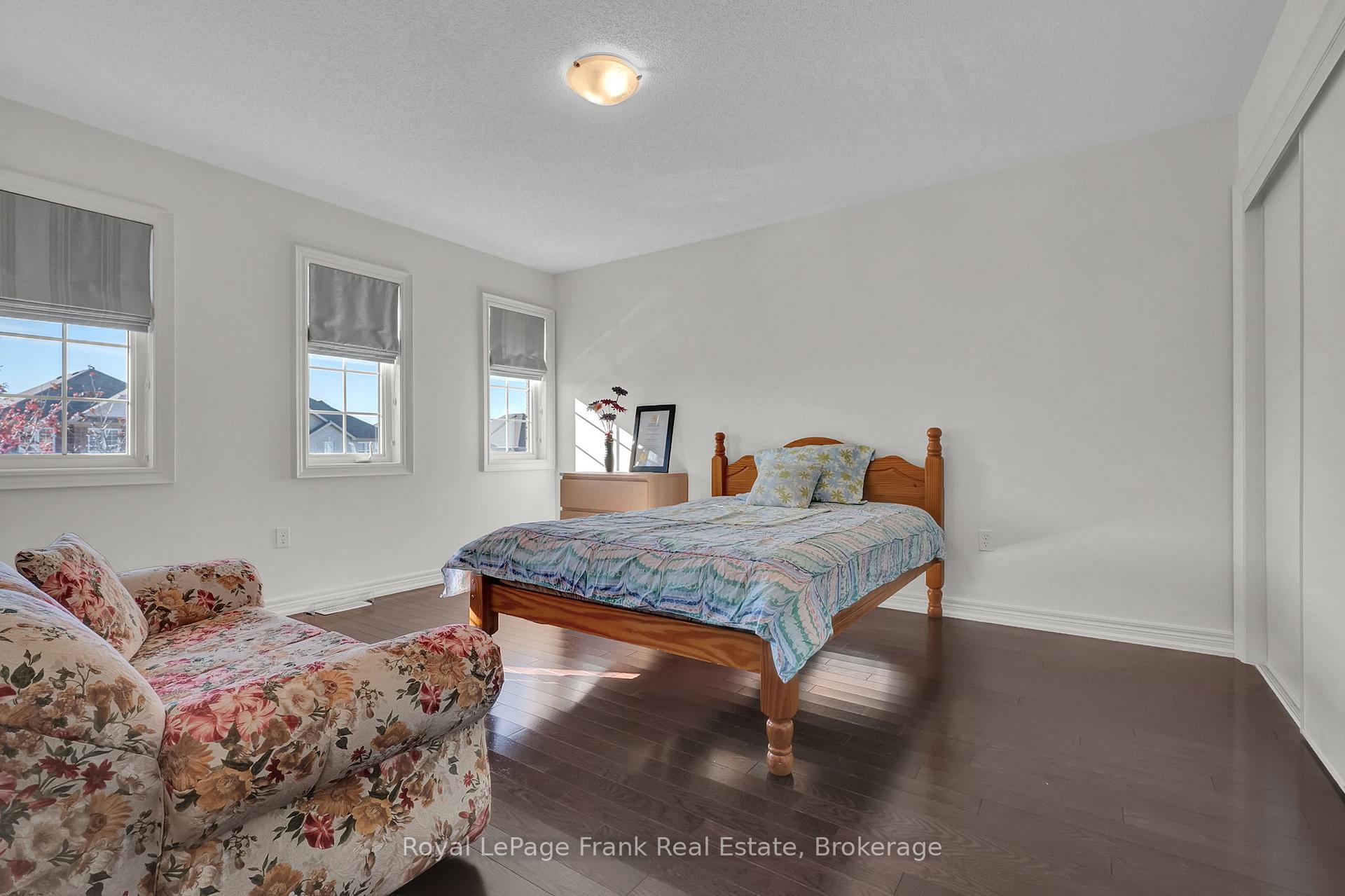 Photo 21 of 1523 Dunedin Crescent, Oshawa, Taunton — HOMEH