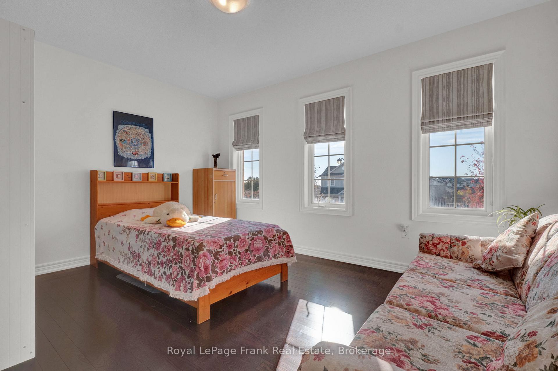 Photo 22 of 1523 Dunedin Crescent, Oshawa, Taunton — HOMEH