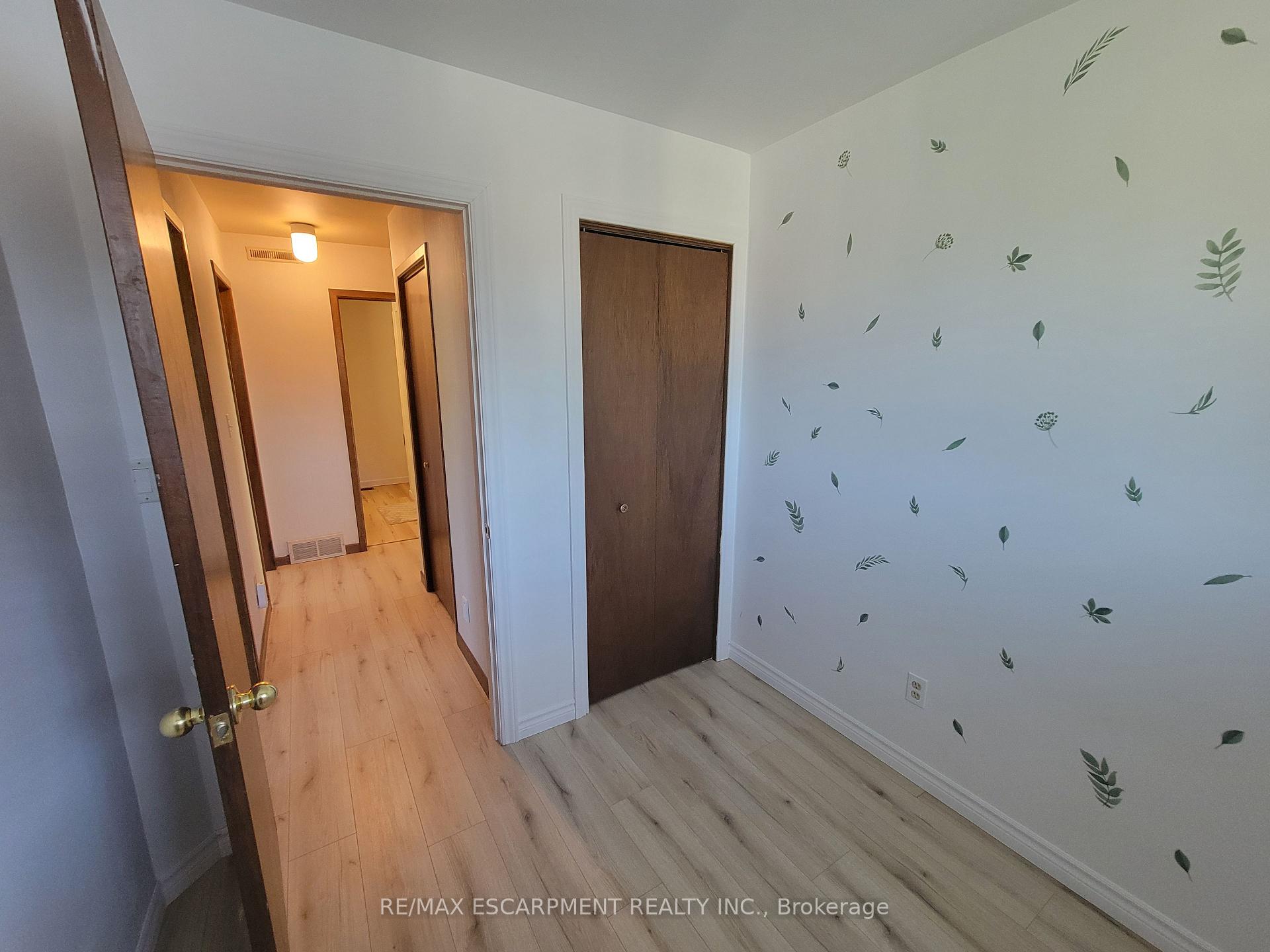 Photo 13 of Unit Main, 9 Charleen Circle, St. Catharines, Carlton/Bunting — HOMEH