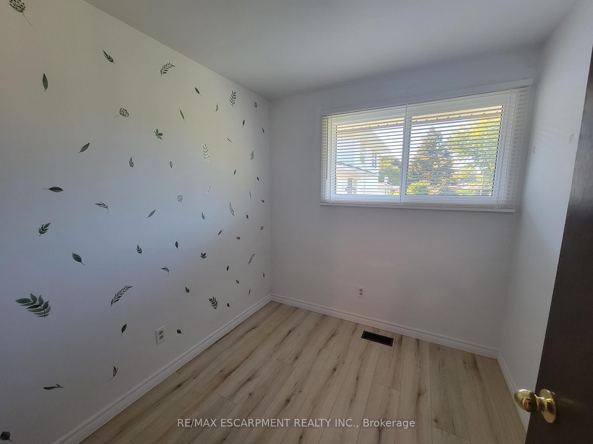 Photo 14 of Unit Main, 9 Charleen Circle, St. Catharines, Carlton/Bunting — HOMEH