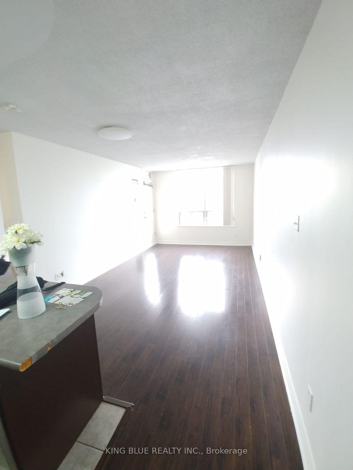 Photo 4 of Unit 2001, 28 Empress Avenue, North York, Willowdale East — HOMEH