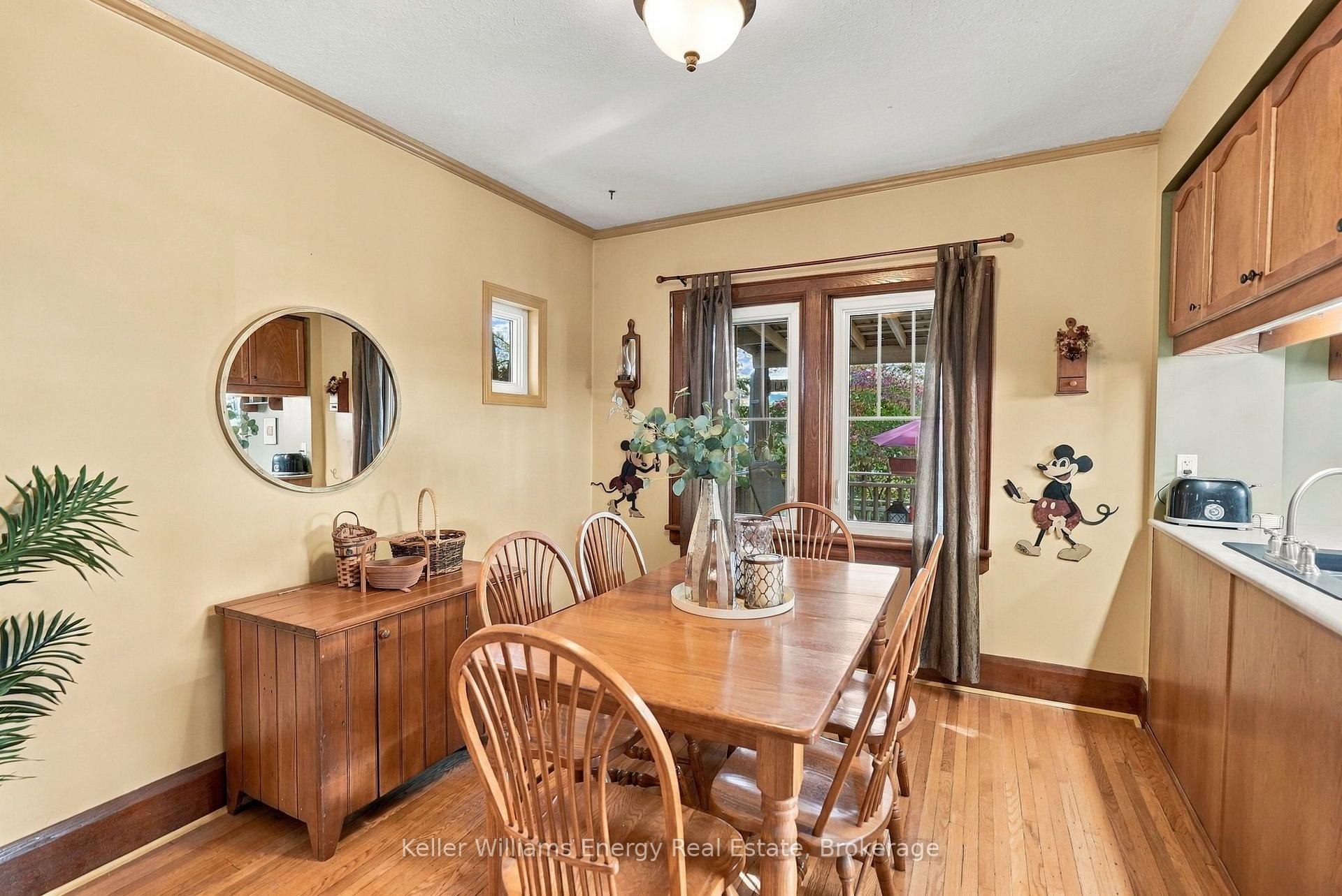 Photo 7 of 256 Grooms Avenue, Oshawa, O'Neill — HOMEH