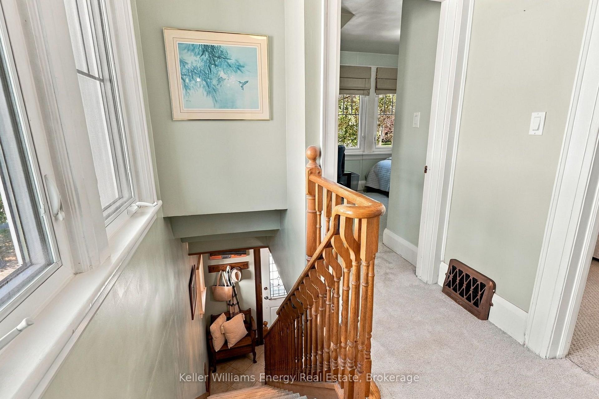 Photo 14 of 256 Grooms Avenue, Oshawa, O'Neill — HOMEH