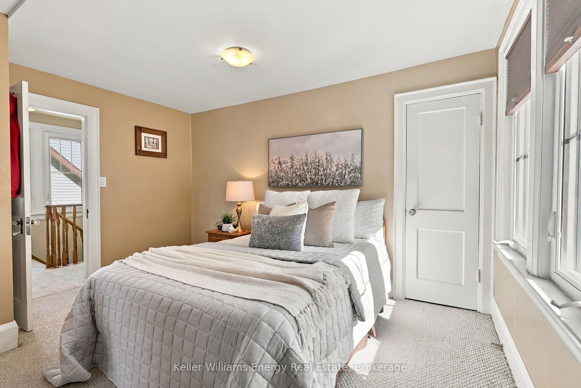 Photo 16 of 256 Grooms Avenue, Oshawa, O'Neill — HOMEH