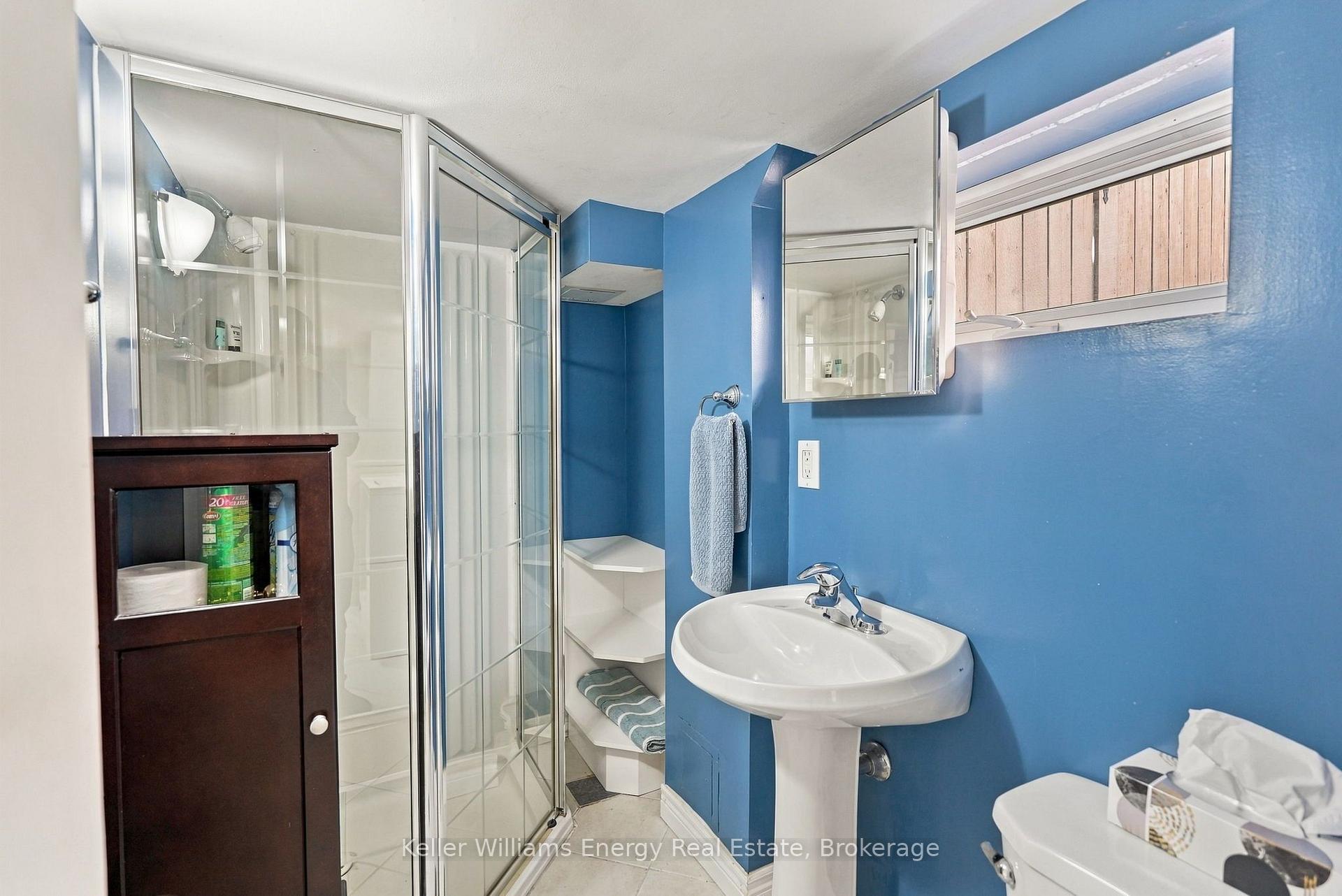 Photo 28 of 256 Grooms Avenue, Oshawa, O'Neill — HOMEH