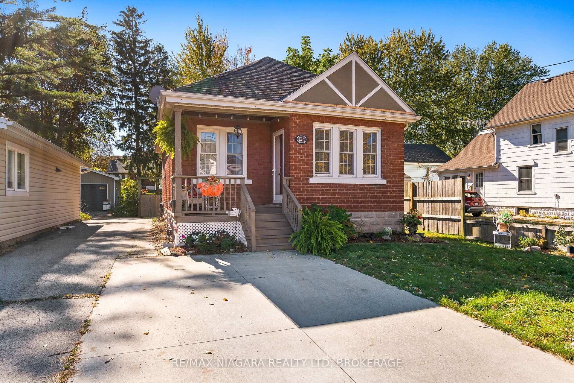 Photo 1 of 128 Adelaide Street, Port Colborne, Sugarloaf — HOMEH