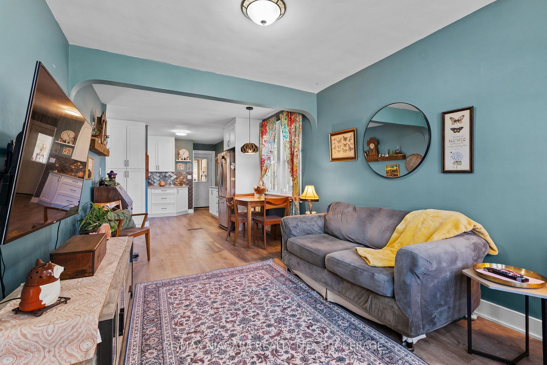 Photo 5 of 128 Adelaide Street, Port Colborne, Sugarloaf — HOMEH