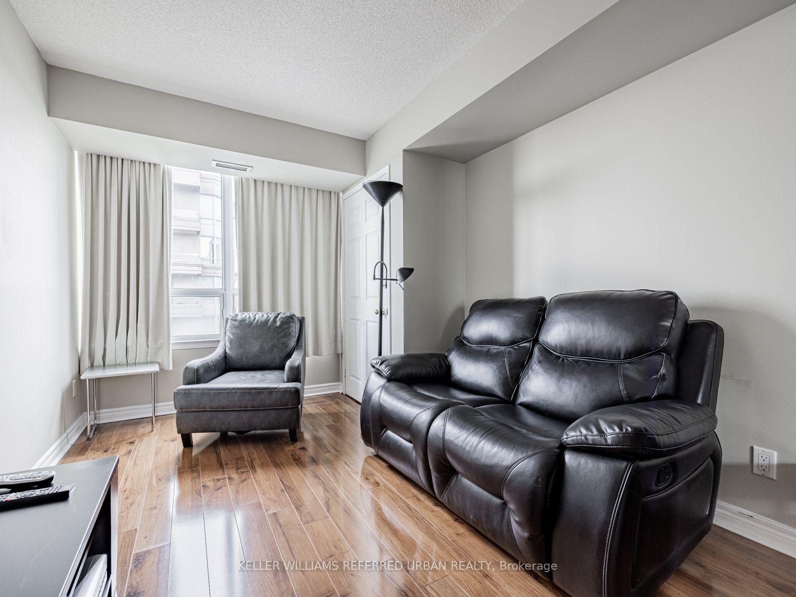 Photo 14 of Unit PH205, 2 Covington Road, Toronto, Englemount-Lawrence — HOMEH