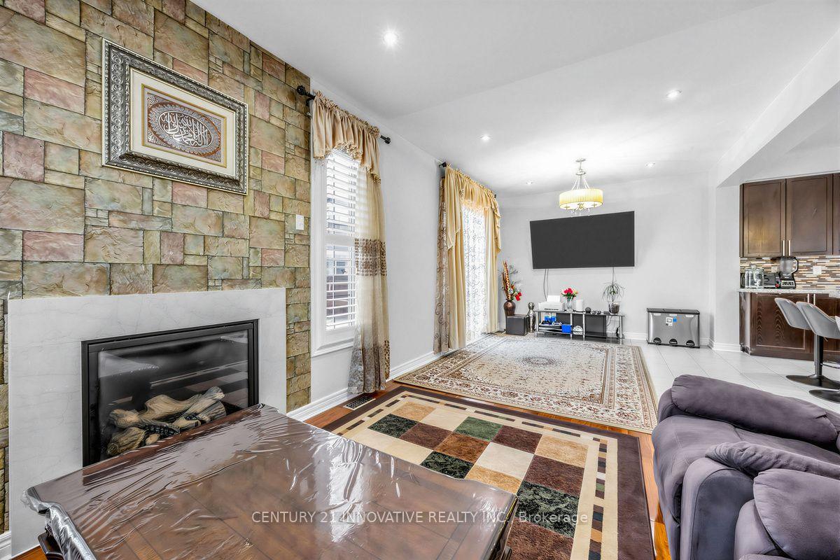 Photo 21 of 45 Atherton Avenue, Ajax, Northwest Ajax — HOMEH