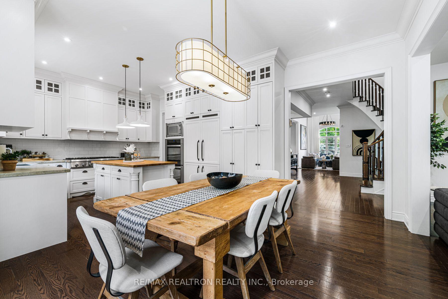 Photo 13 of 95 Woodvalley Crescent, Vaughan, Patterson — HOMEH
