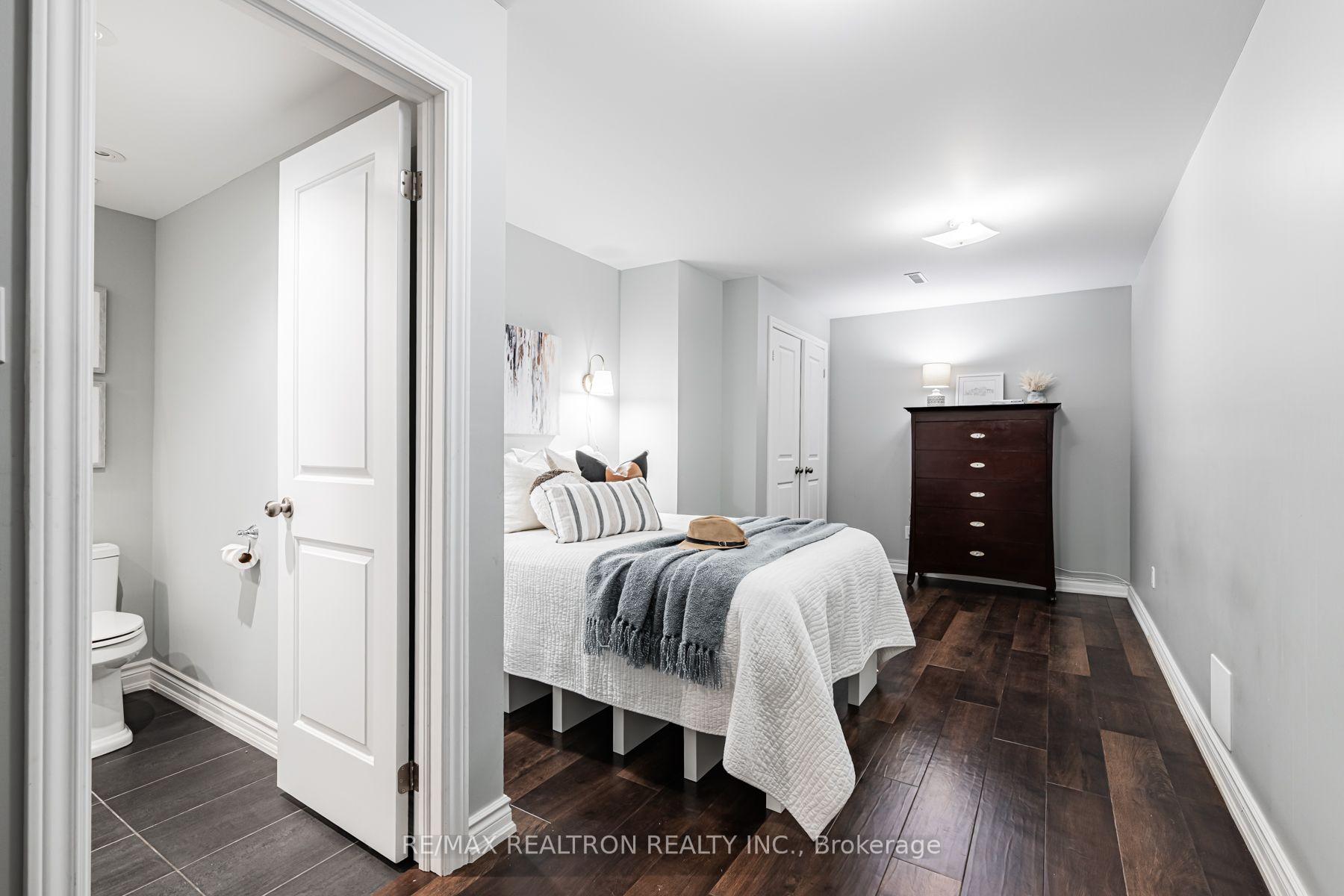 Photo 26 of 95 Woodvalley Crescent, Vaughan, Patterson — HOMEH
