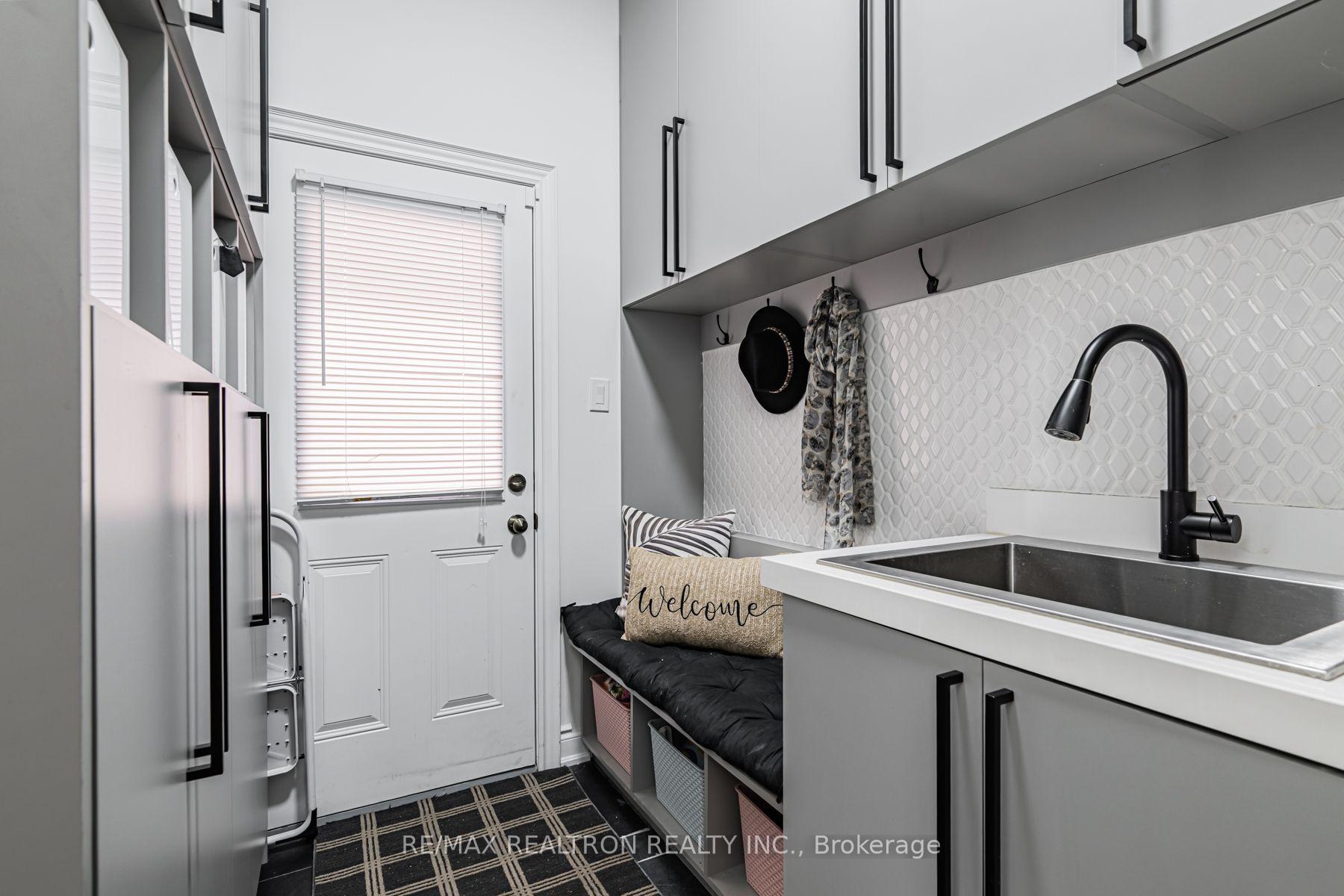 Photo 30 of 95 Woodvalley Crescent, Vaughan, Patterson — HOMEH