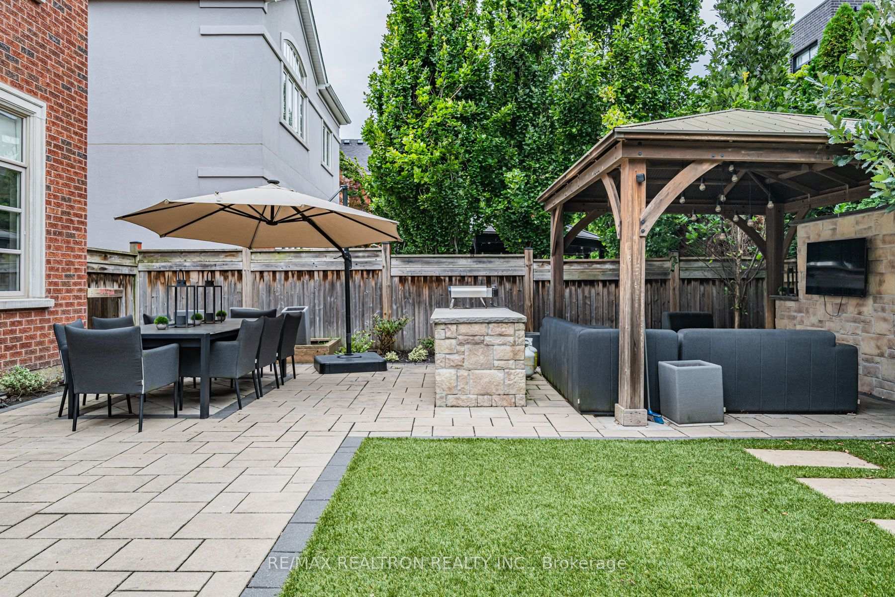 Photo 32 of 95 Woodvalley Crescent, Vaughan, Patterson — HOMEH