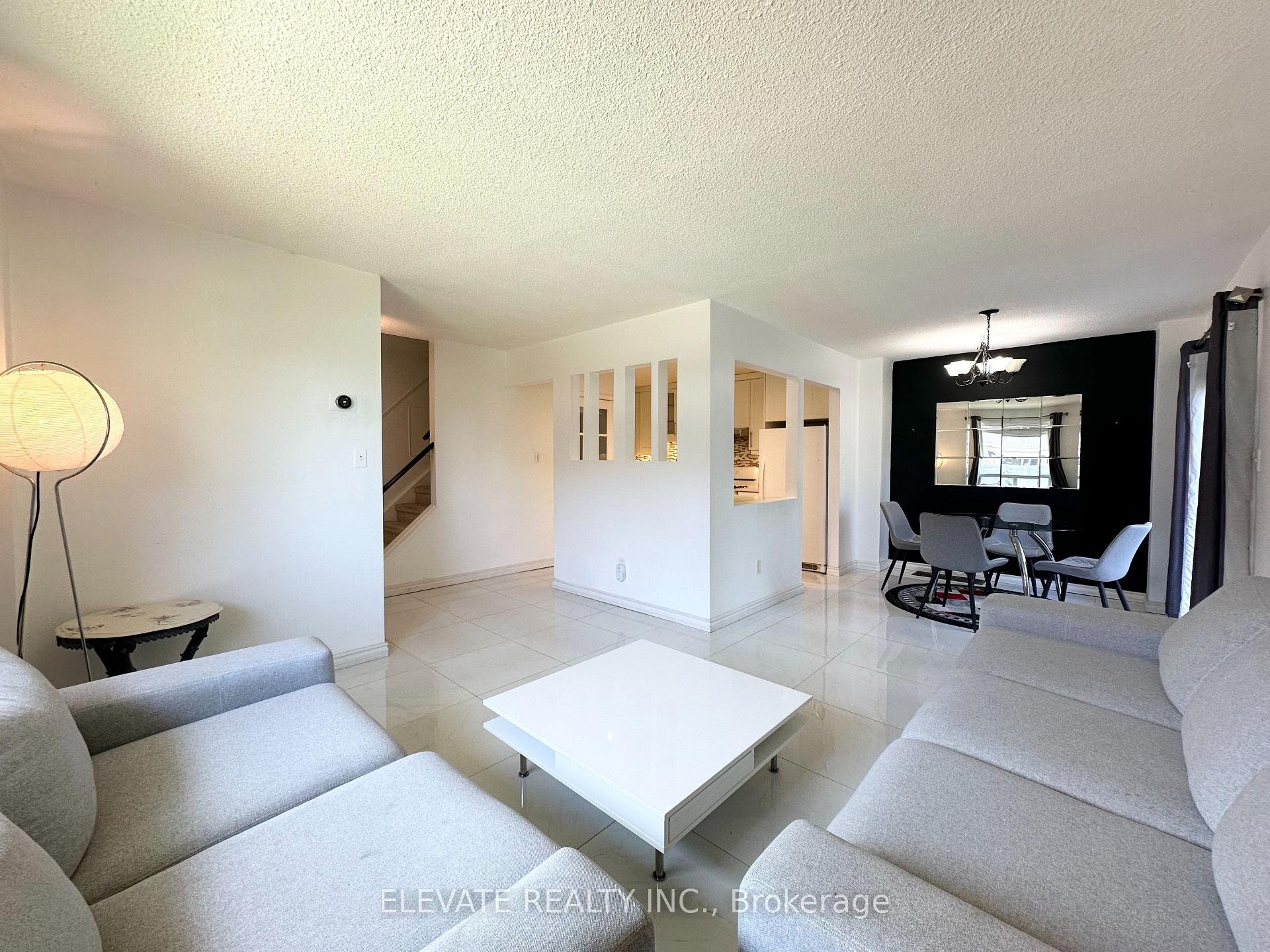 Photo 5 of Unit 56, 6540 Falconer Drive, Mississauga, Streetsville — HOMEH