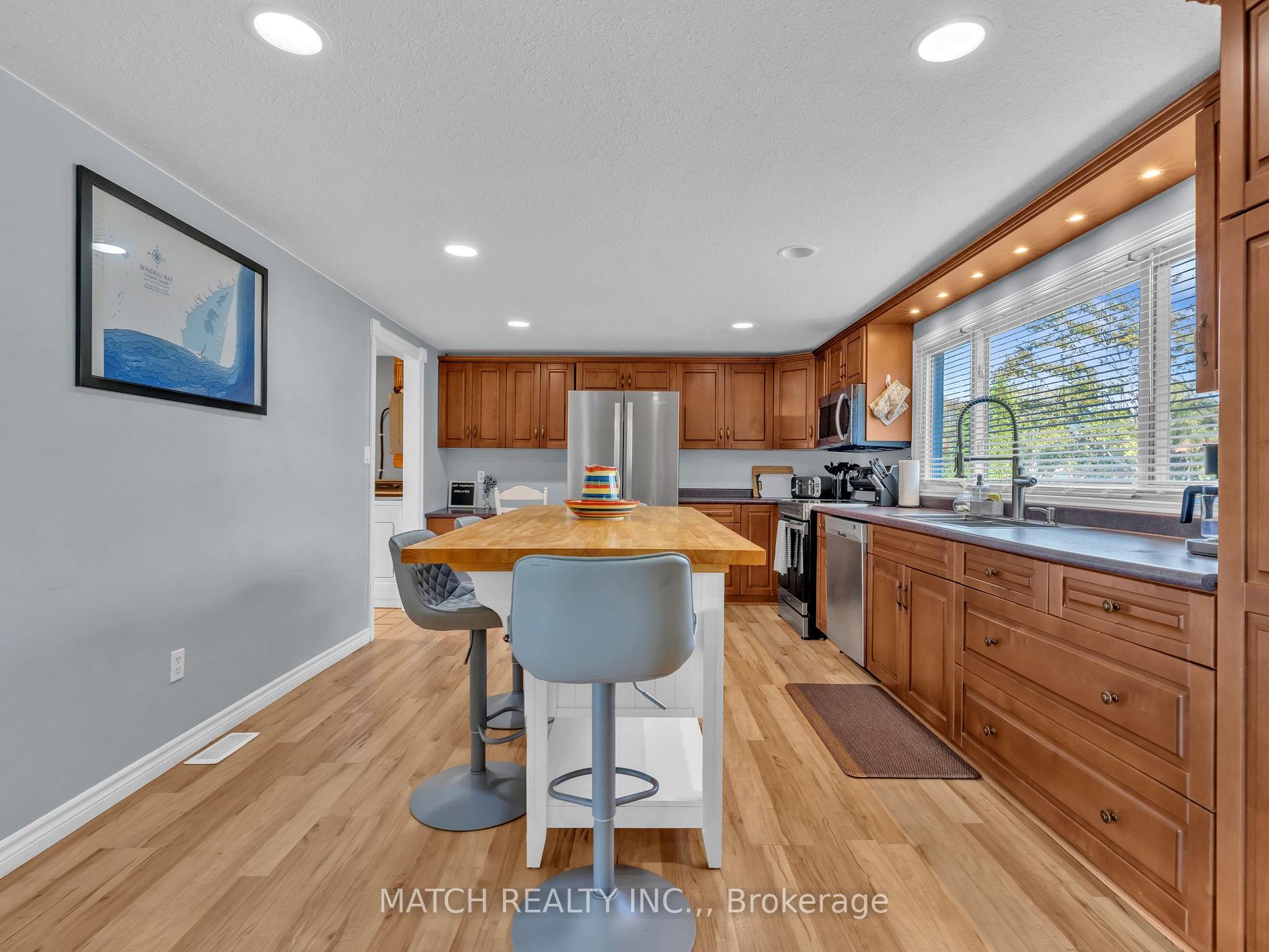 Photo 10 of 64 Brock Street, Chatham-Kent, Chatham — HOMEH