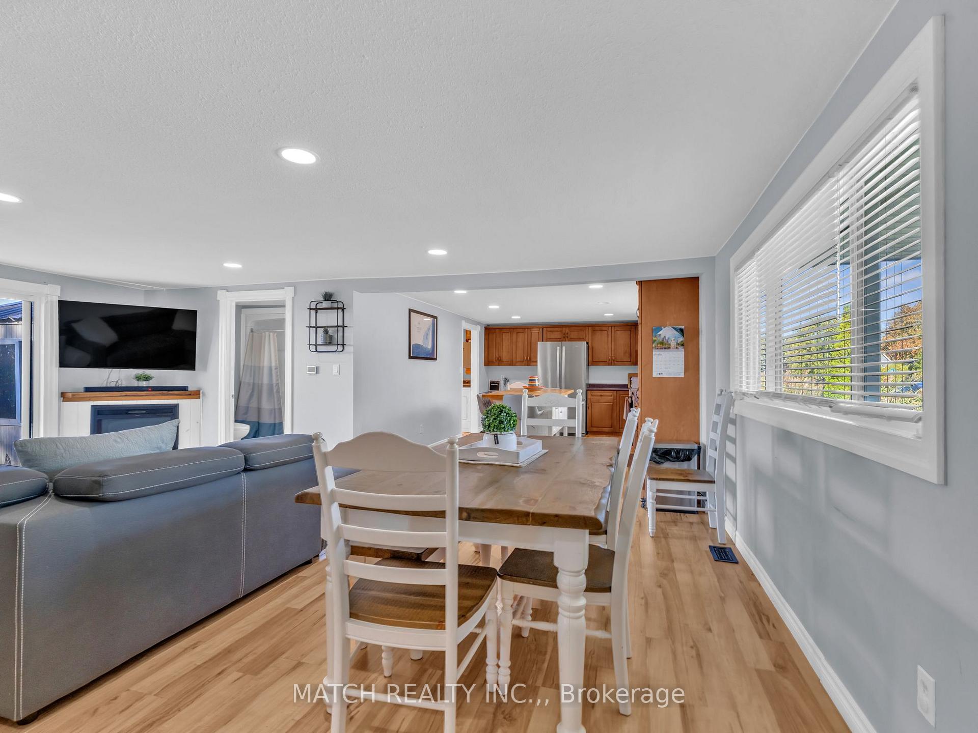 Photo 17 of 64 Brock Street, Chatham-Kent, Chatham — HOMEH