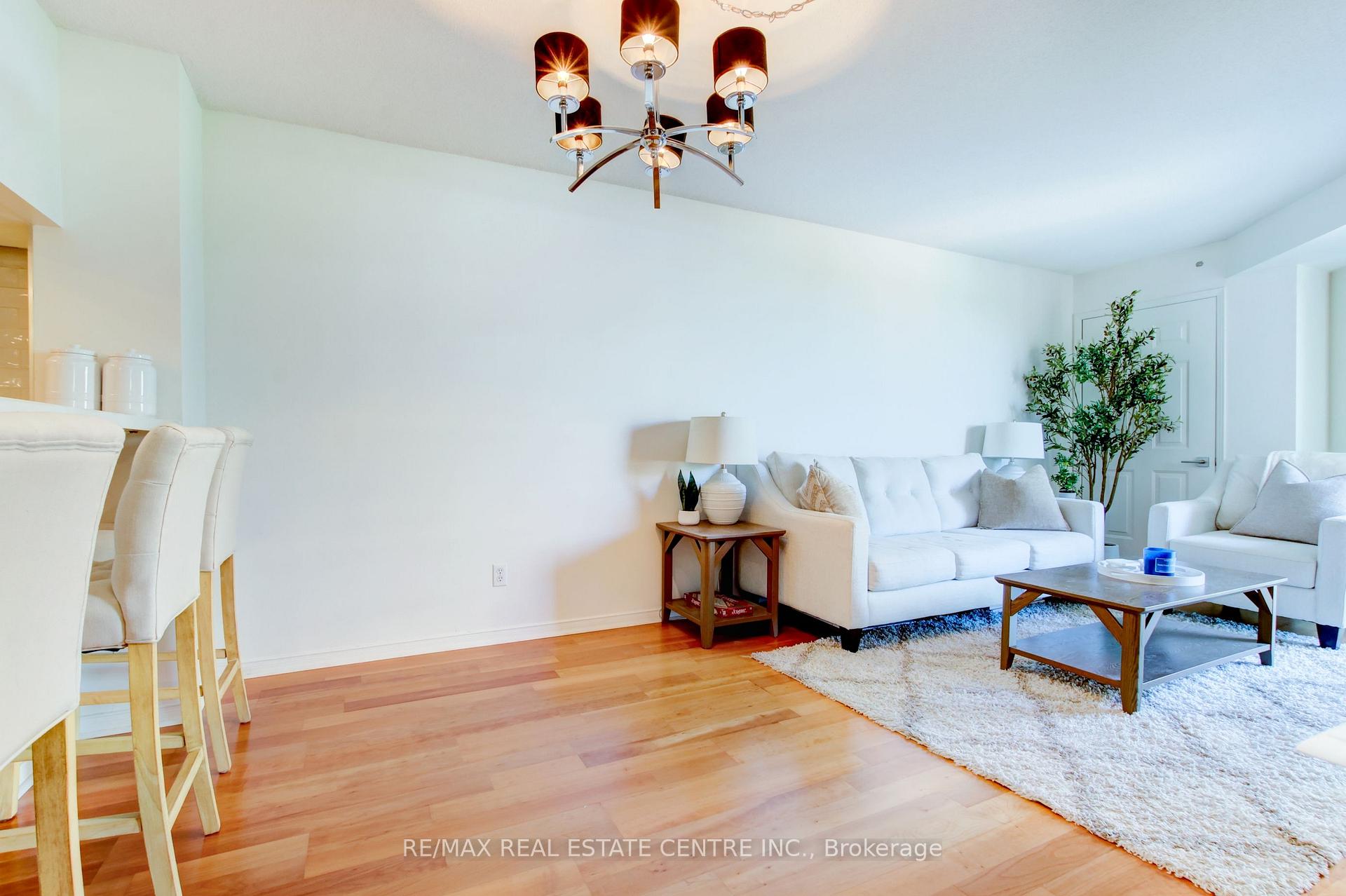Photo 16 of Unit 706, 190 Manitoba Street, Etobicoke, Mimico — HOMEH