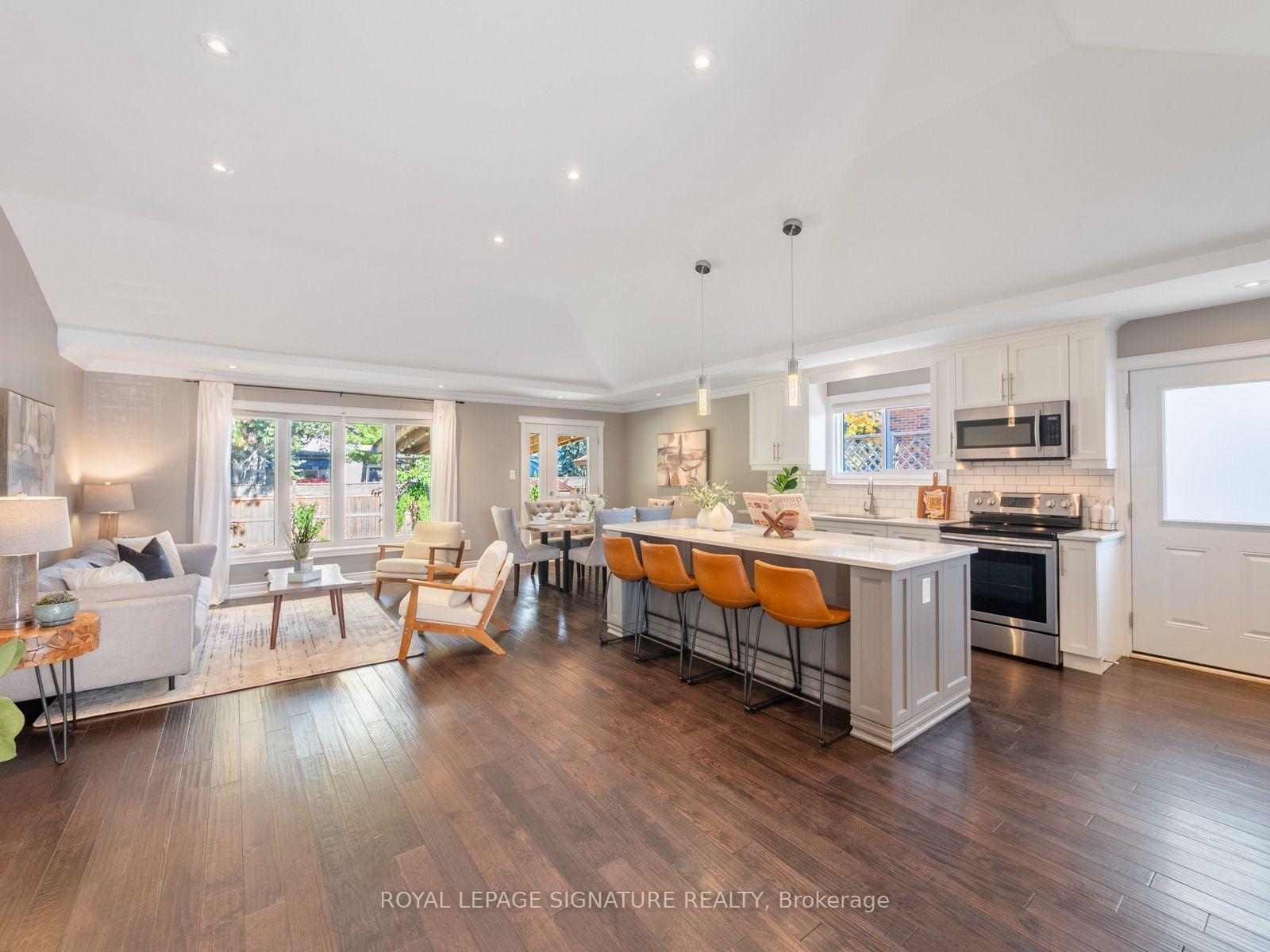 Photo 6 of 74 Tilley Drive, Scarborough, Centennial Scarborough — HOMEH