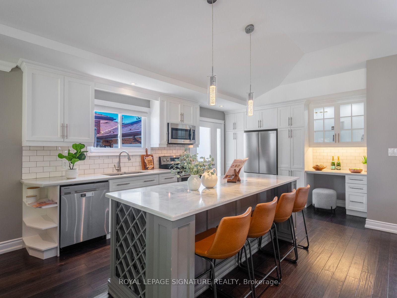 Photo 7 of 74 Tilley Drive, Scarborough, Centennial Scarborough — HOMEH