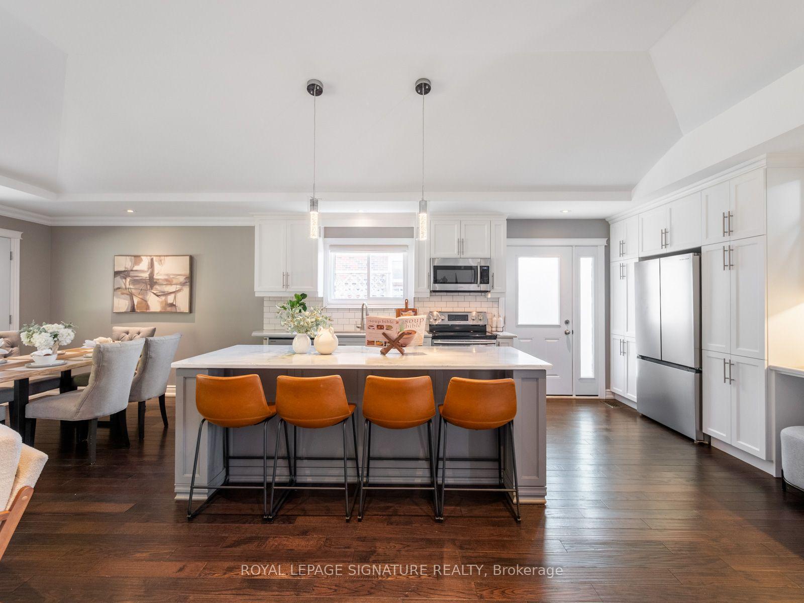 Photo 8 of 74 Tilley Drive, Scarborough, Centennial Scarborough — HOMEH