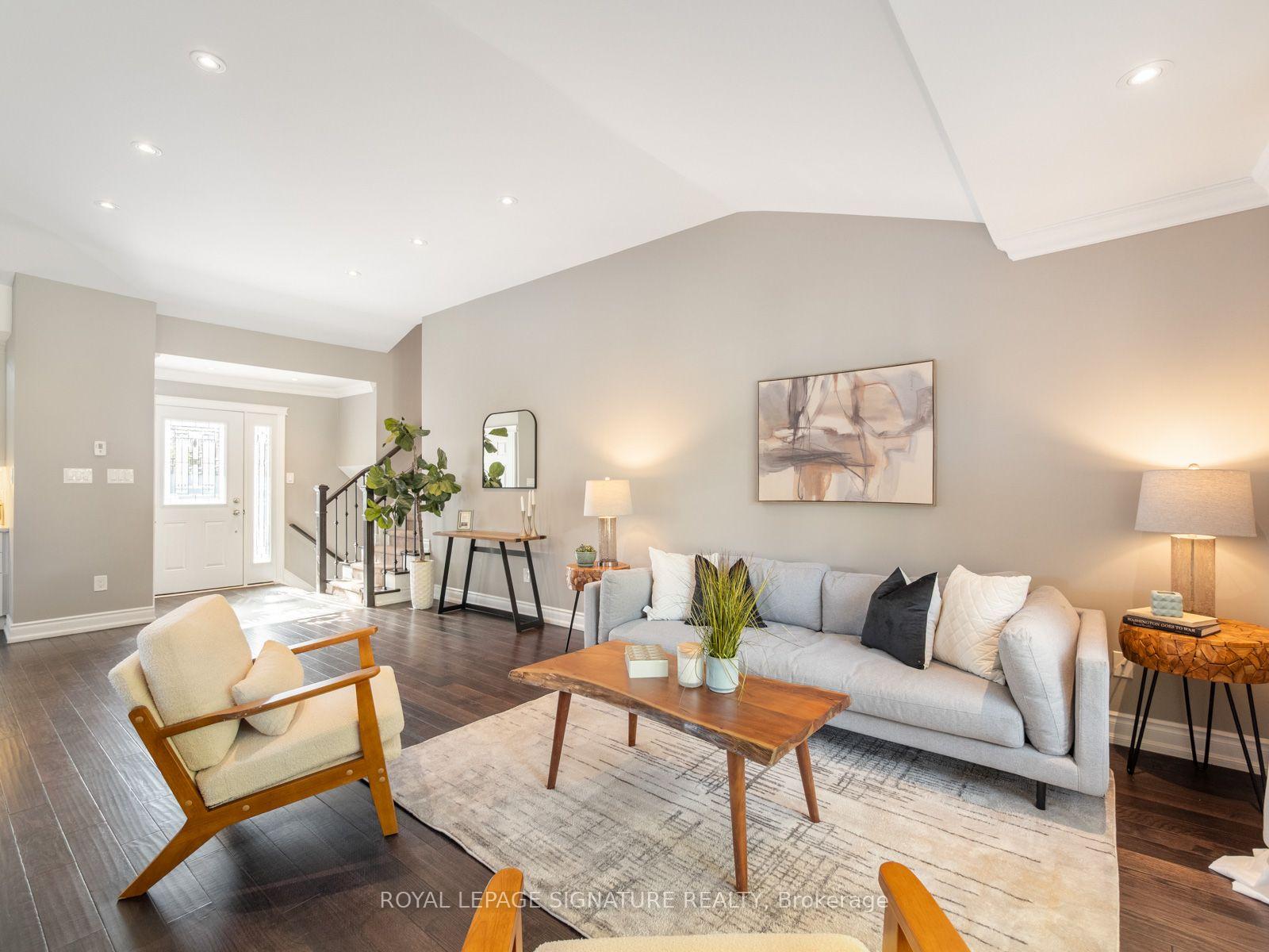 Photo 17 of 74 Tilley Drive, Scarborough, Centennial Scarborough — HOMEH