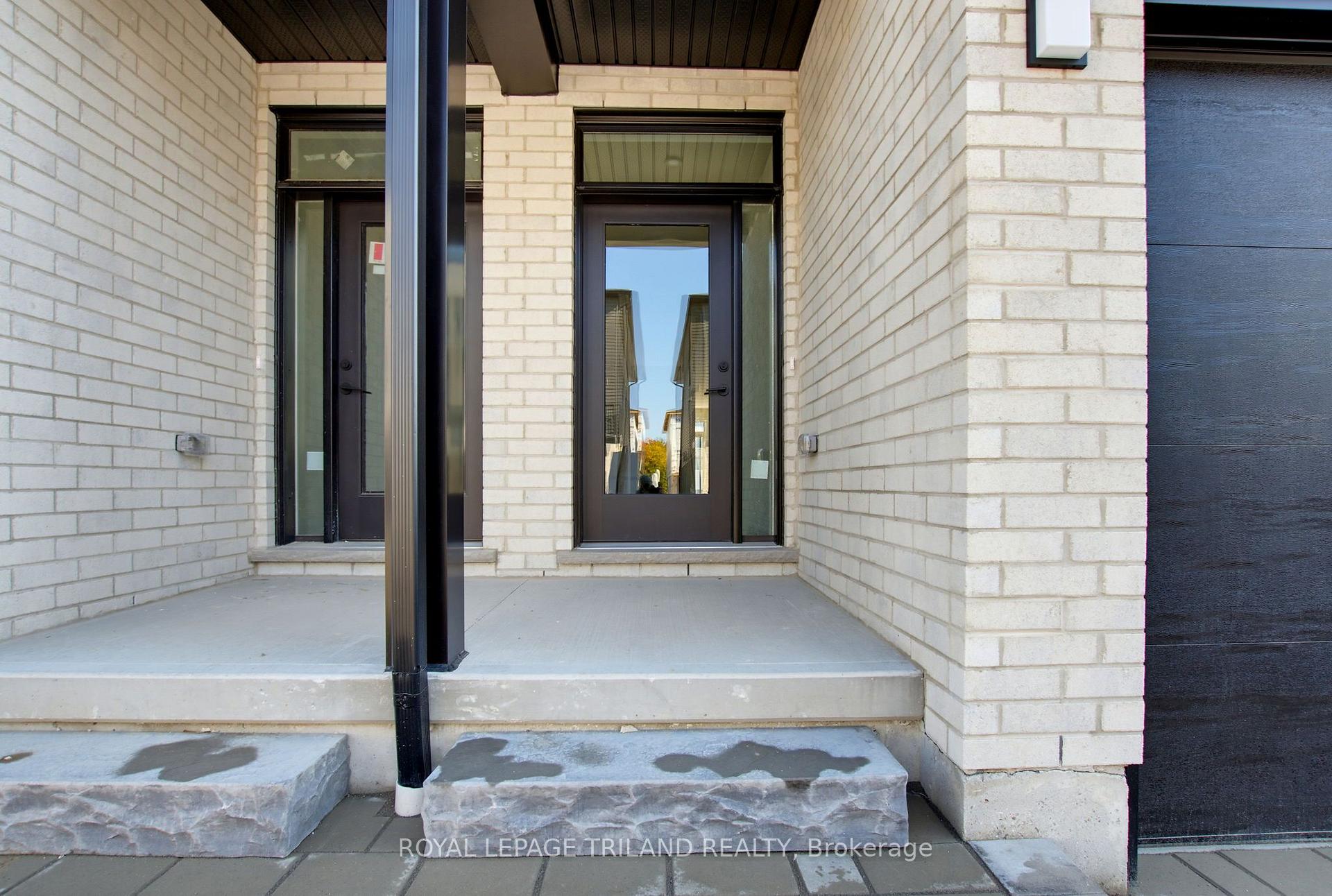 Photo 2 of 776 Banyan Lane, London, North E — HOMEH