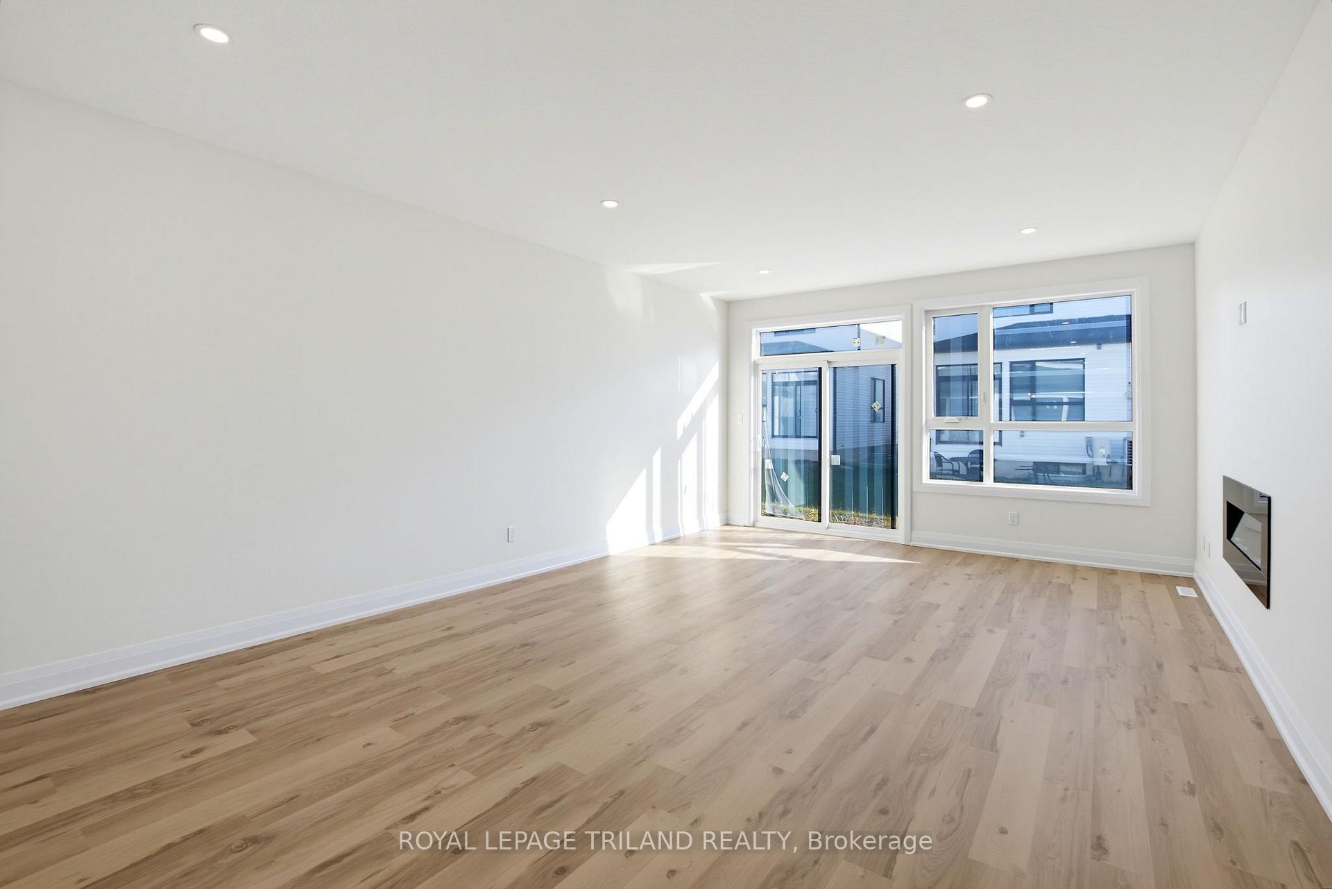 Photo 10 of 776 Banyan Lane, London, North E — HOMEH