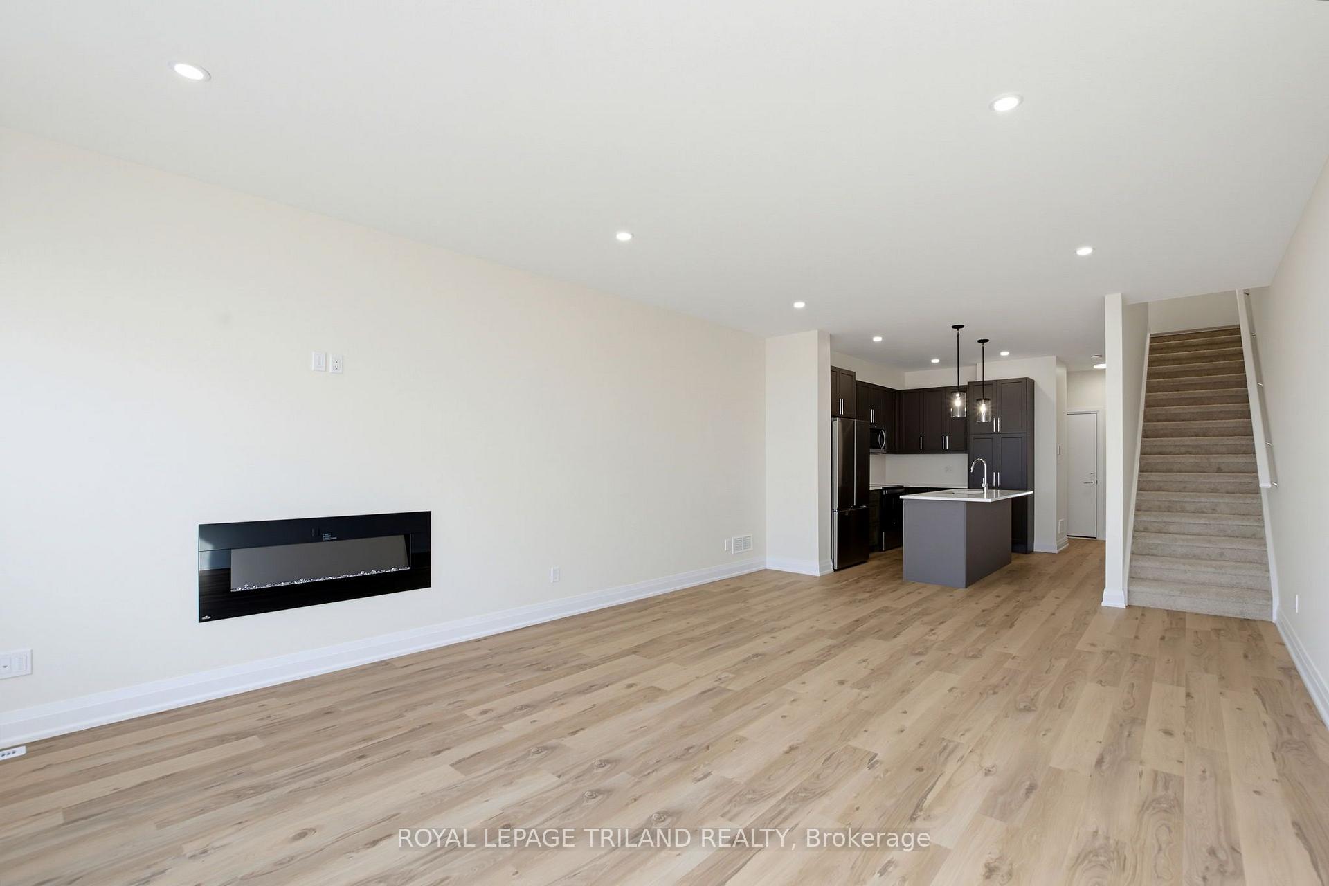 Photo 12 of 776 Banyan Lane, London, North E — HOMEH