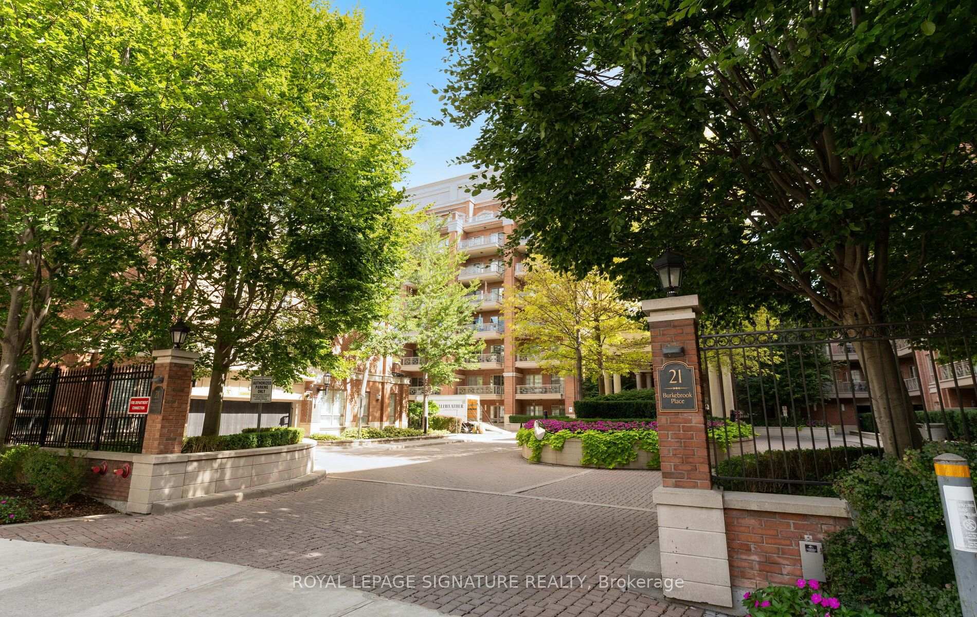 Photo 1 of Unit 337, 21 Burkebrook Place, North York, Bridle Path-Sunnybrook-York Mills — HOMEH