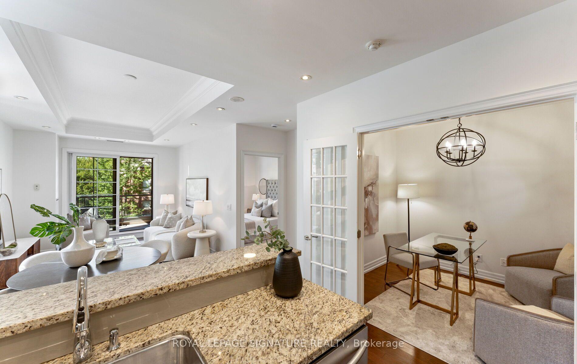 Photo 4 of Unit 337, 21 Burkebrook Place, North York, Bridle Path-Sunnybrook-York Mills — HOMEH