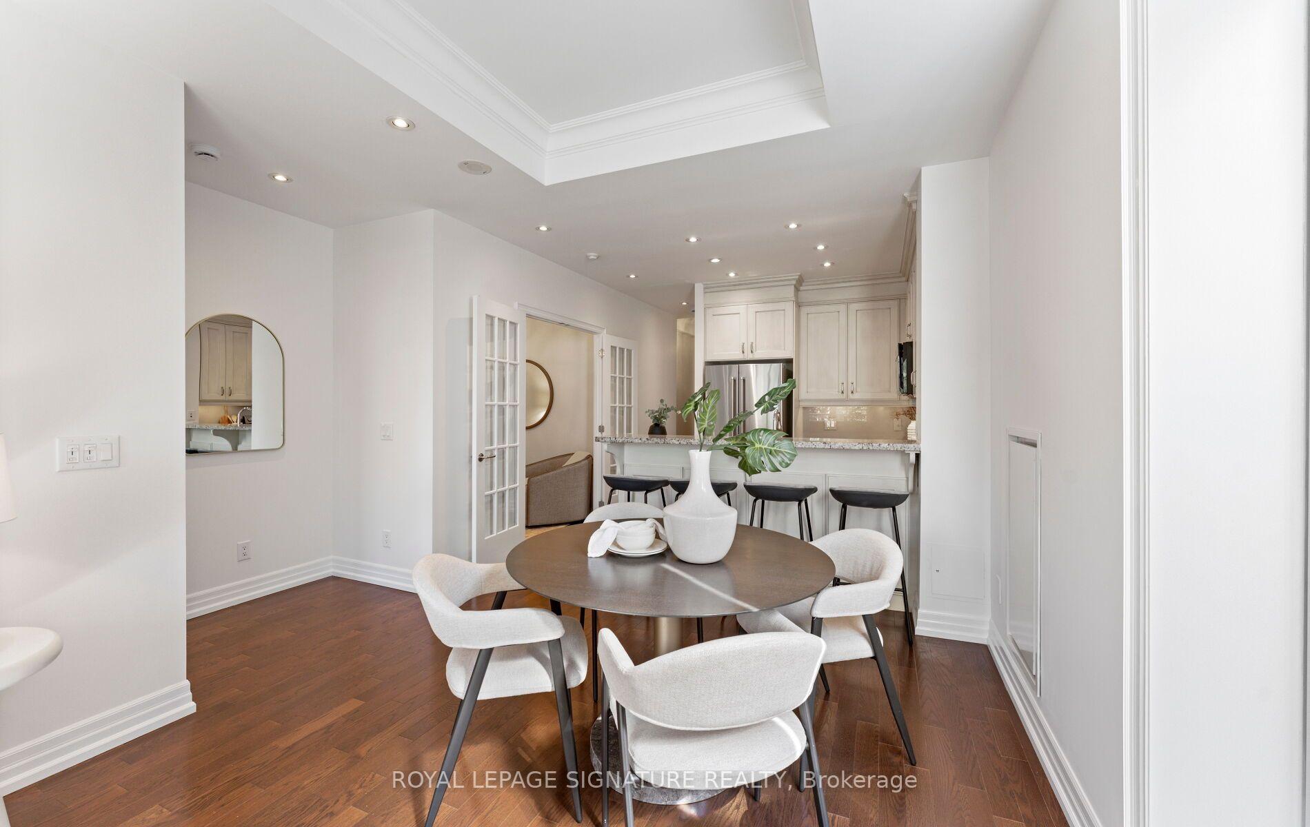 Photo 14 of Unit 337, 21 Burkebrook Place, North York, Bridle Path-Sunnybrook-York Mills — HOMEH