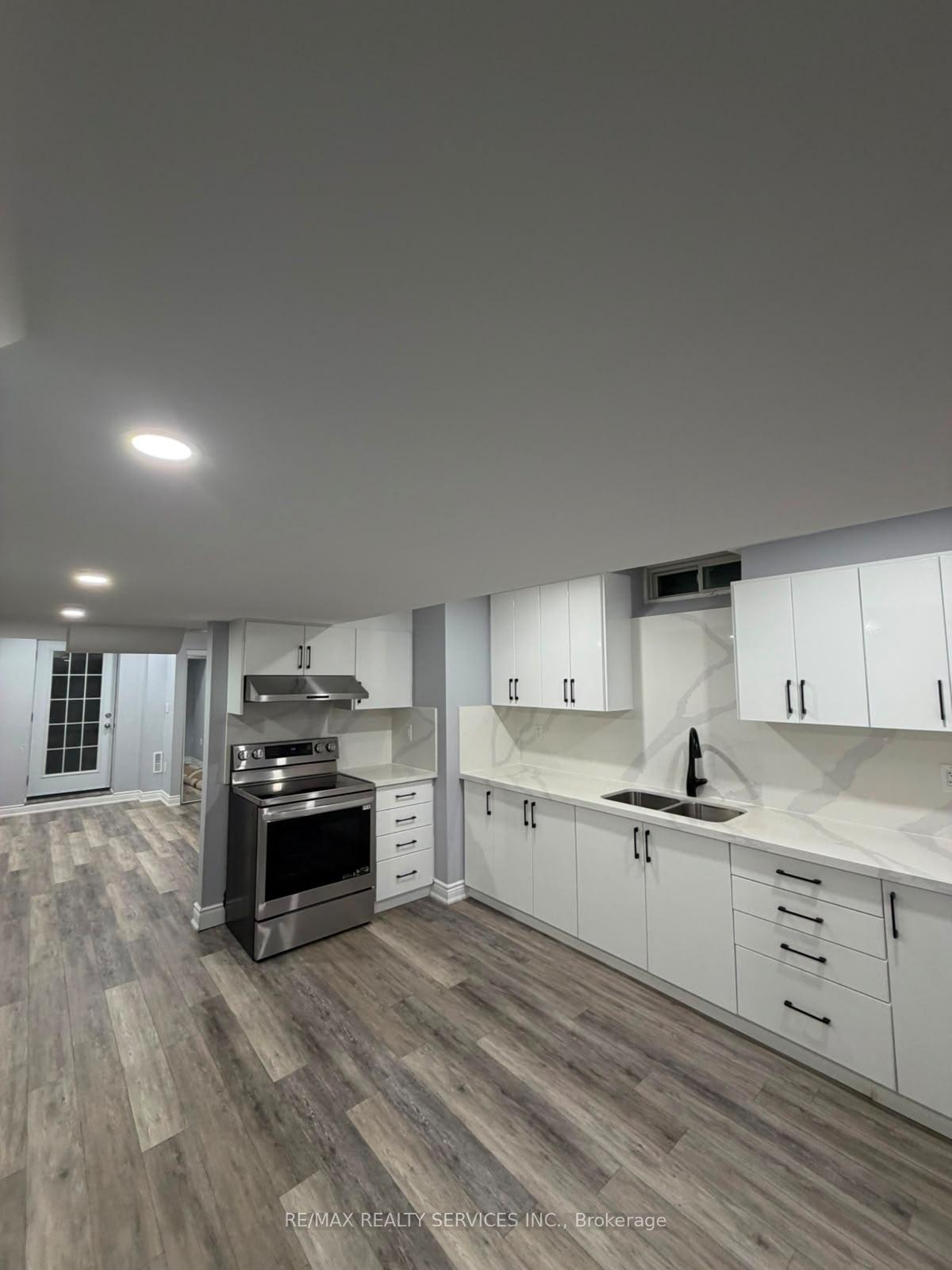Photo 5 of Unit Lower, 2 Tonalite Road, Brampton, Vales of Castlemore — HOMEH