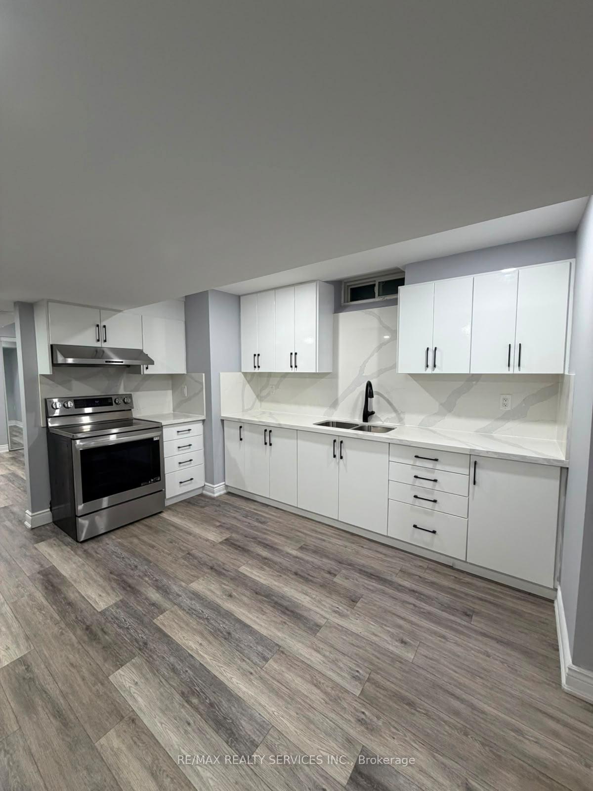 Photo 7 of Unit Lower, 2 Tonalite Road, Brampton, Vales of Castlemore — HOMEH