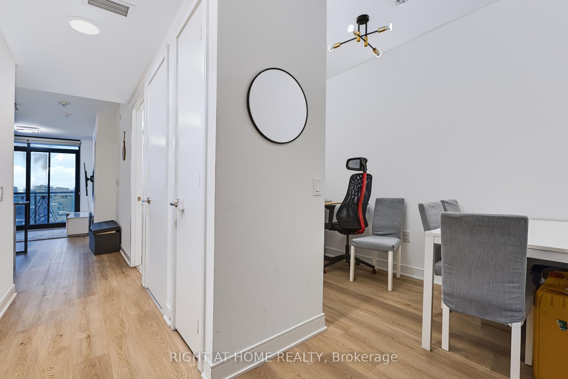 Photo 3 of Unit 422, 86 Dundas Street E, Mississauga, Cooksville — HOMEH