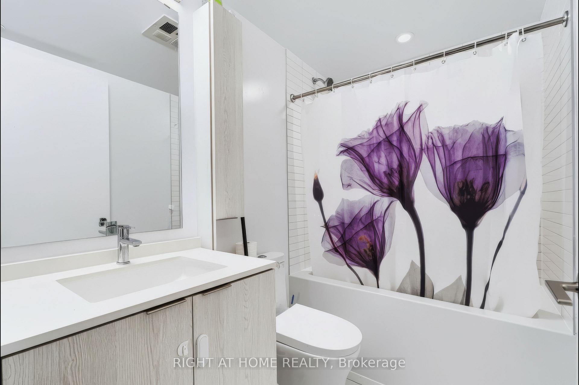 Photo 7 of Unit 422, 86 Dundas Street E, Mississauga, Cooksville — HOMEH
