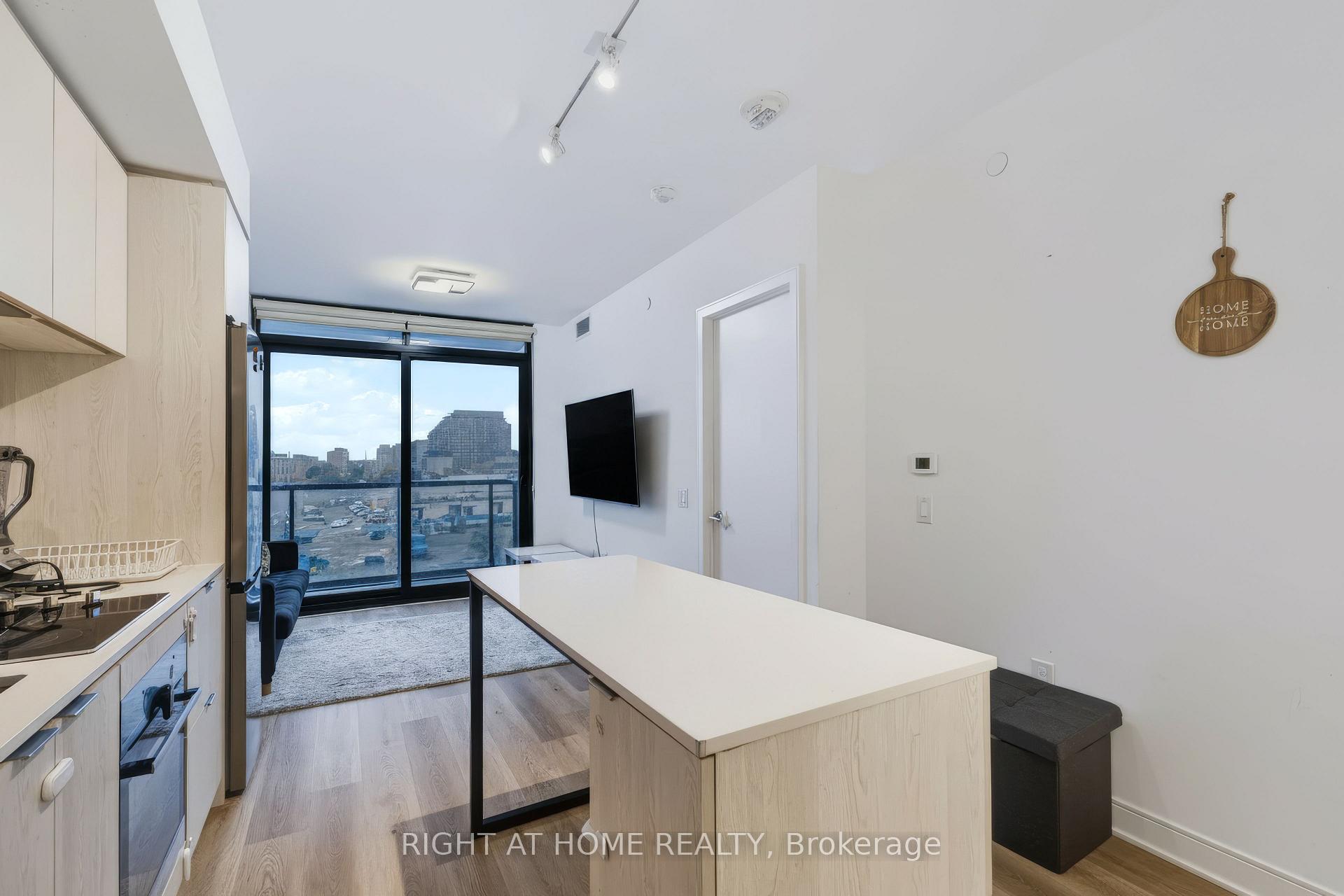 Photo 12 of Unit 422, 86 Dundas Street E, Mississauga, Cooksville — HOMEH