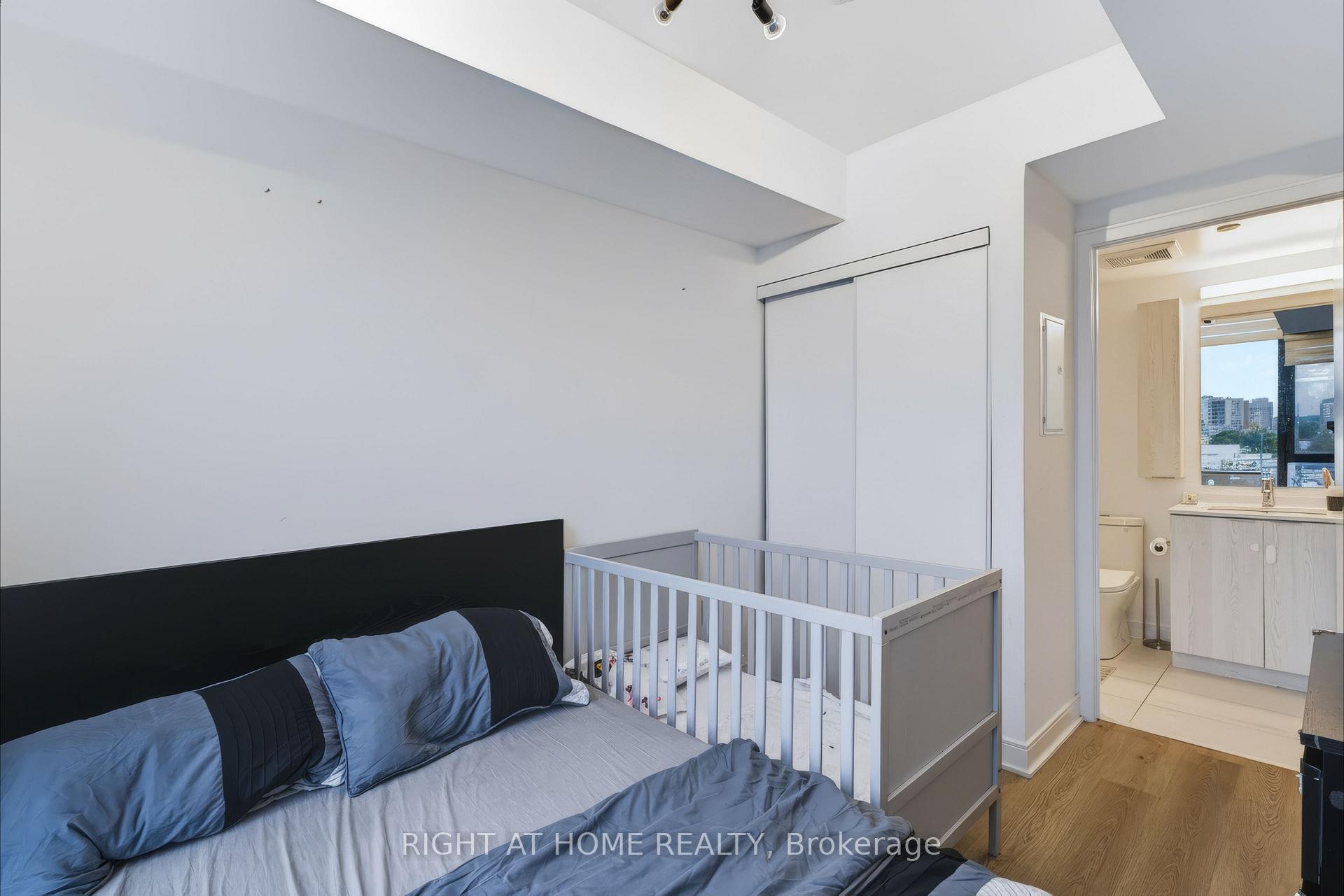 Photo 18 of Unit 422, 86 Dundas Street E, Mississauga, Cooksville — HOMEH