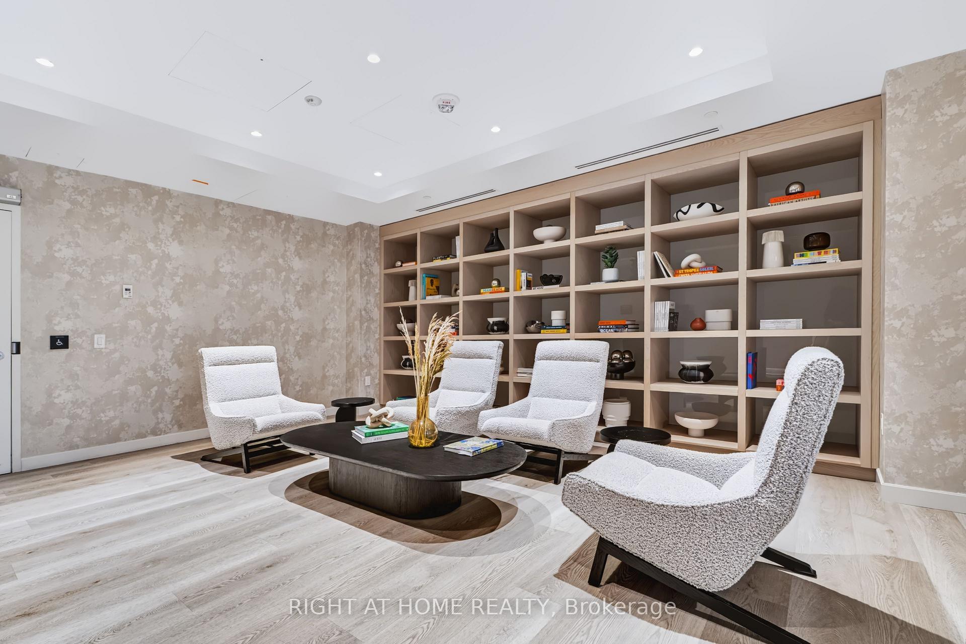 Photo 25 of Unit 422, 86 Dundas Street E, Mississauga, Cooksville — HOMEH