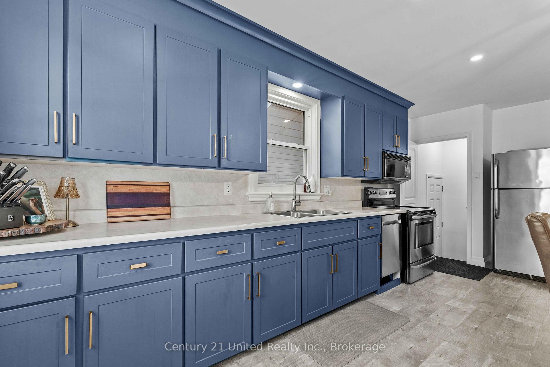 Photo 8 of 673 Frank Street, Peterborough, Otonabee Ward 1 — HOMEH