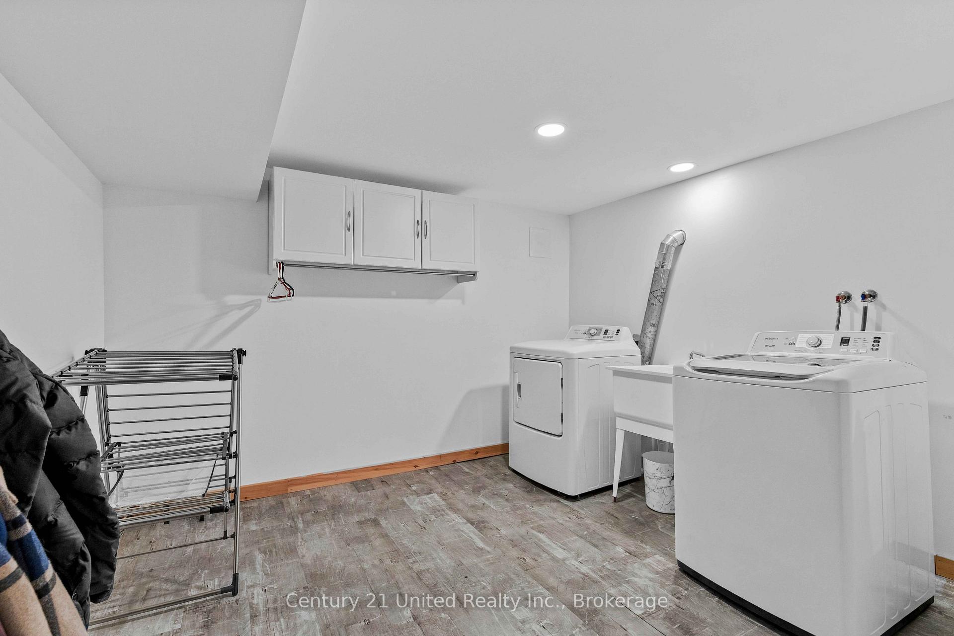 Photo 17 of 673 Frank Street, Peterborough, Otonabee Ward 1 — HOMEH