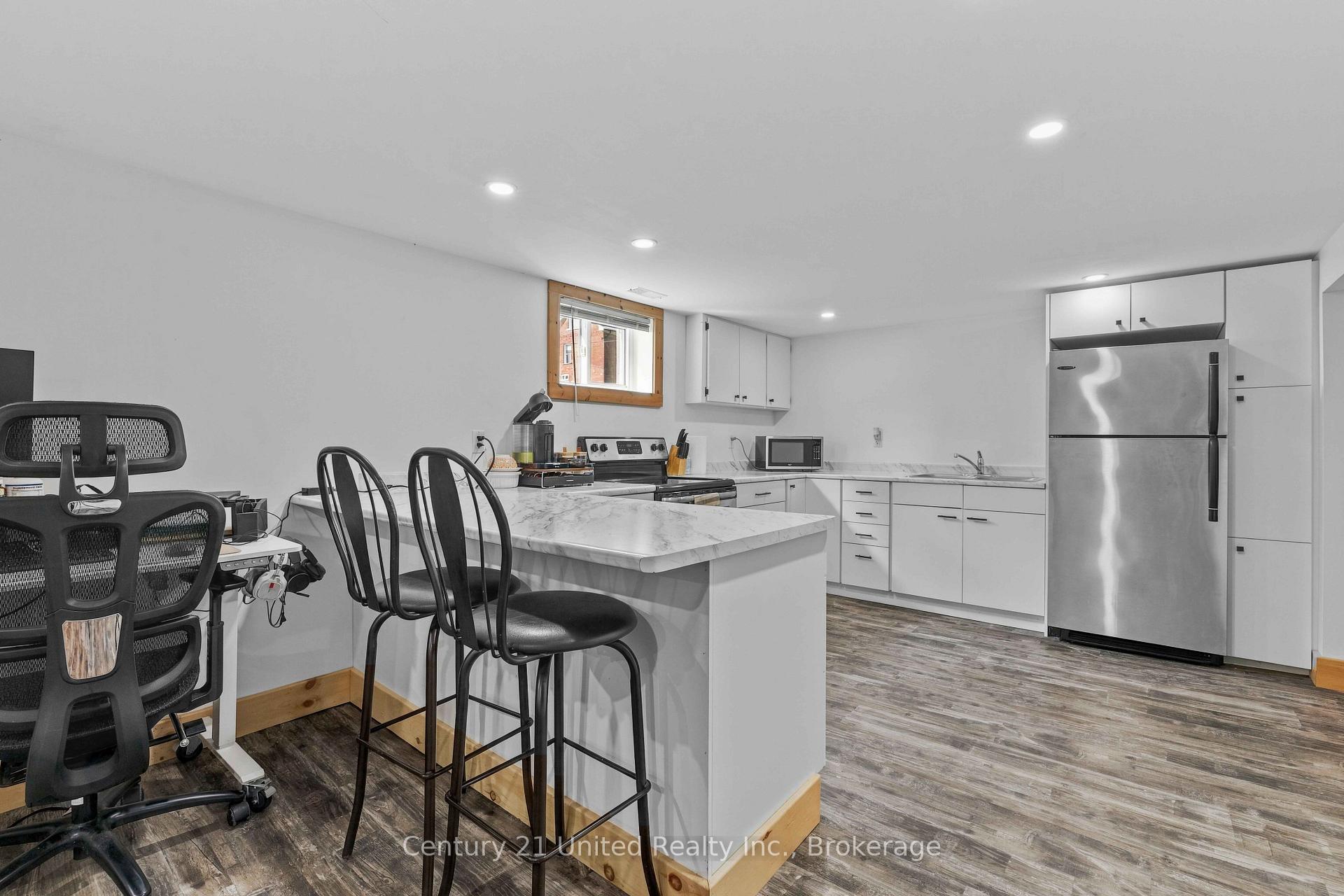 Photo 20 of 673 Frank Street, Peterborough, Otonabee Ward 1 — HOMEH