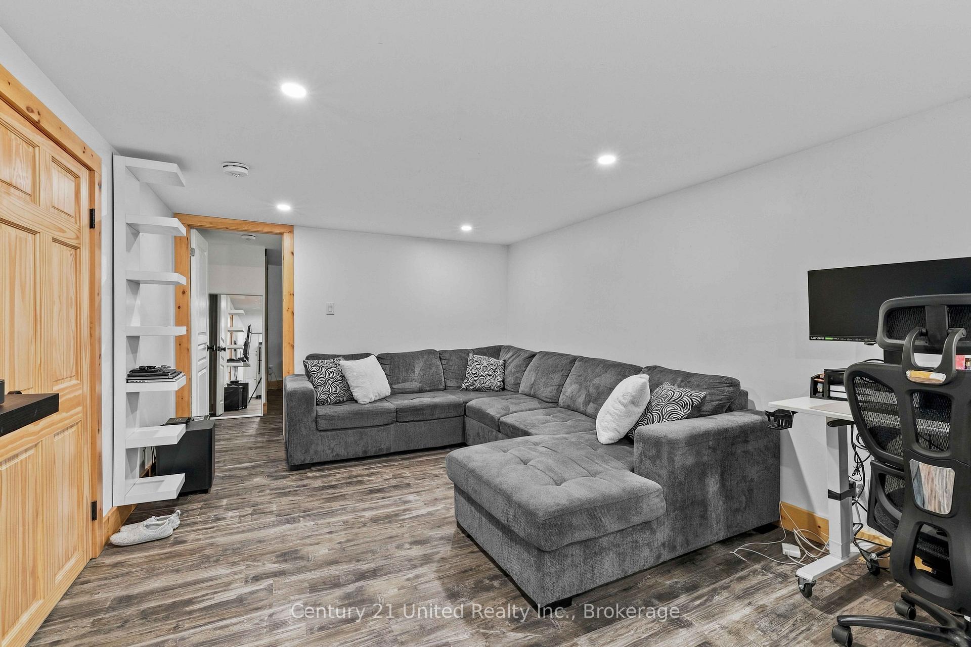 Photo 21 of 673 Frank Street, Peterborough, Otonabee Ward 1 — HOMEH